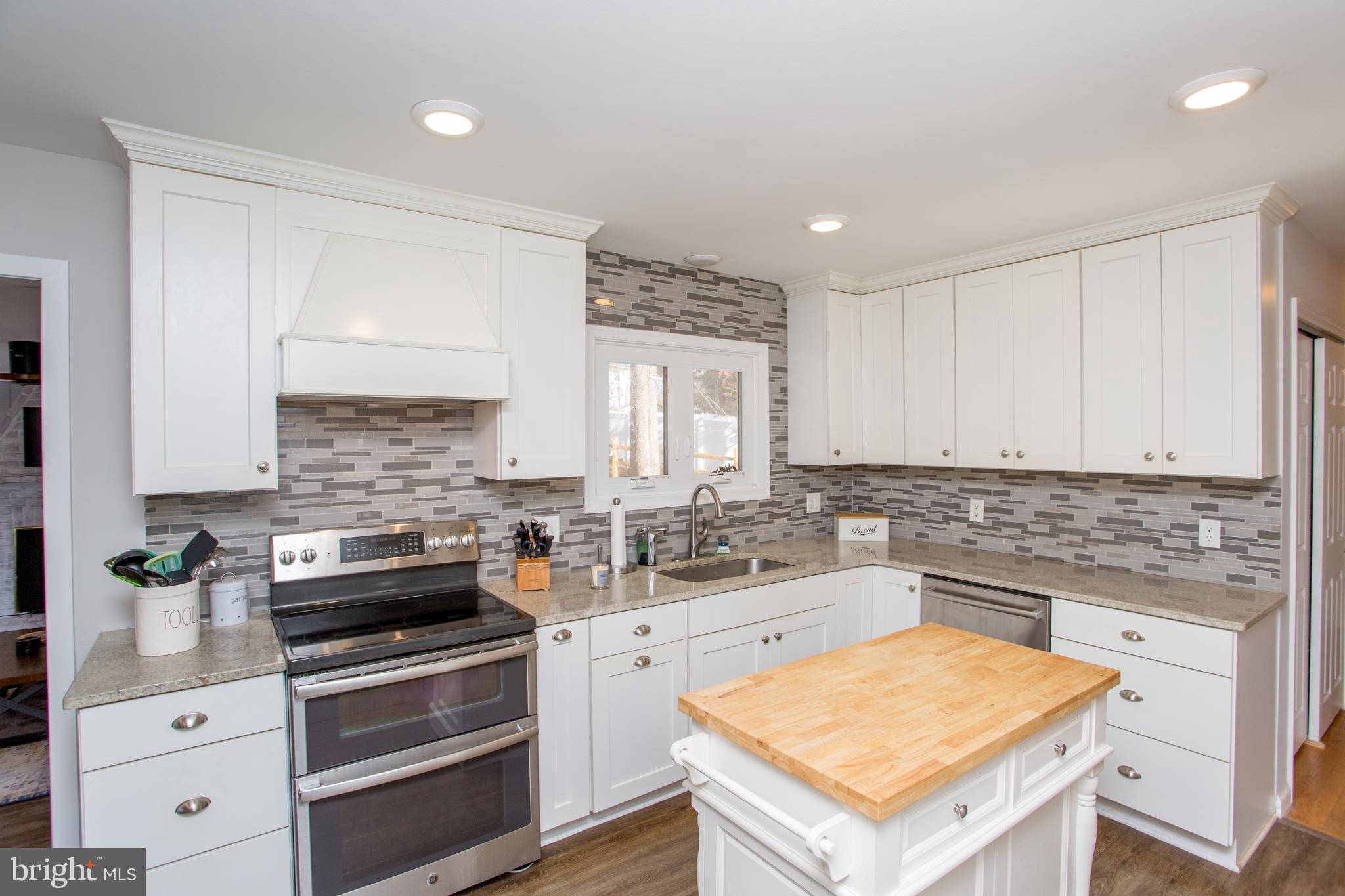 HIGHLAND TERR - Residential