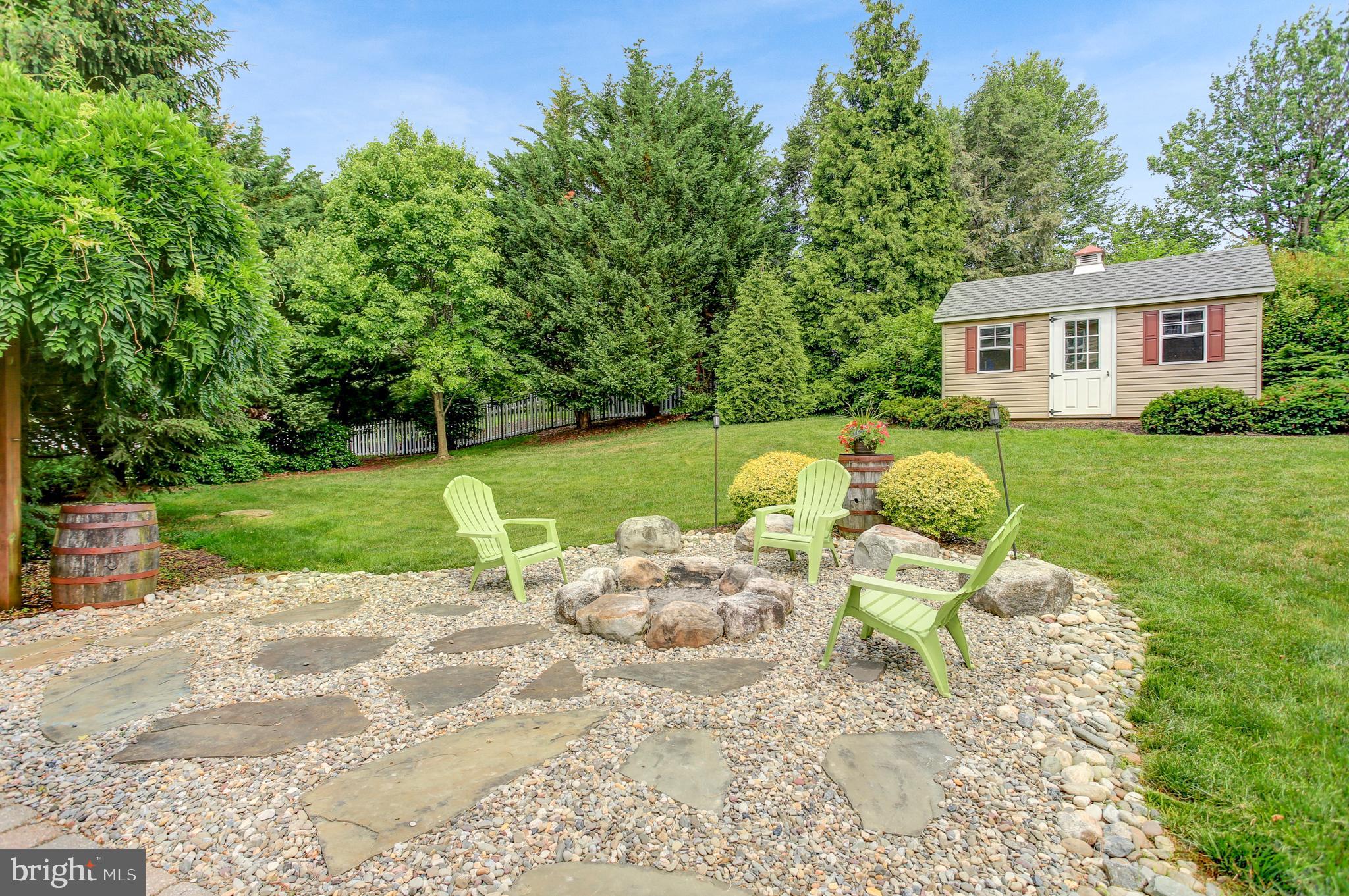 BRIAR BEND - Residential