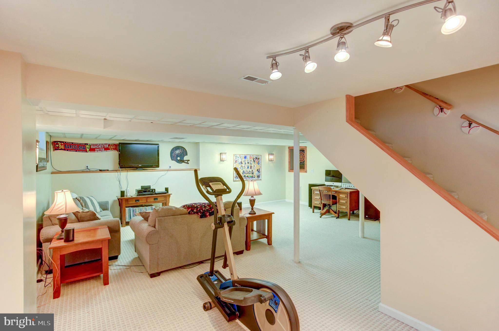 BRIAR BEND - Residential