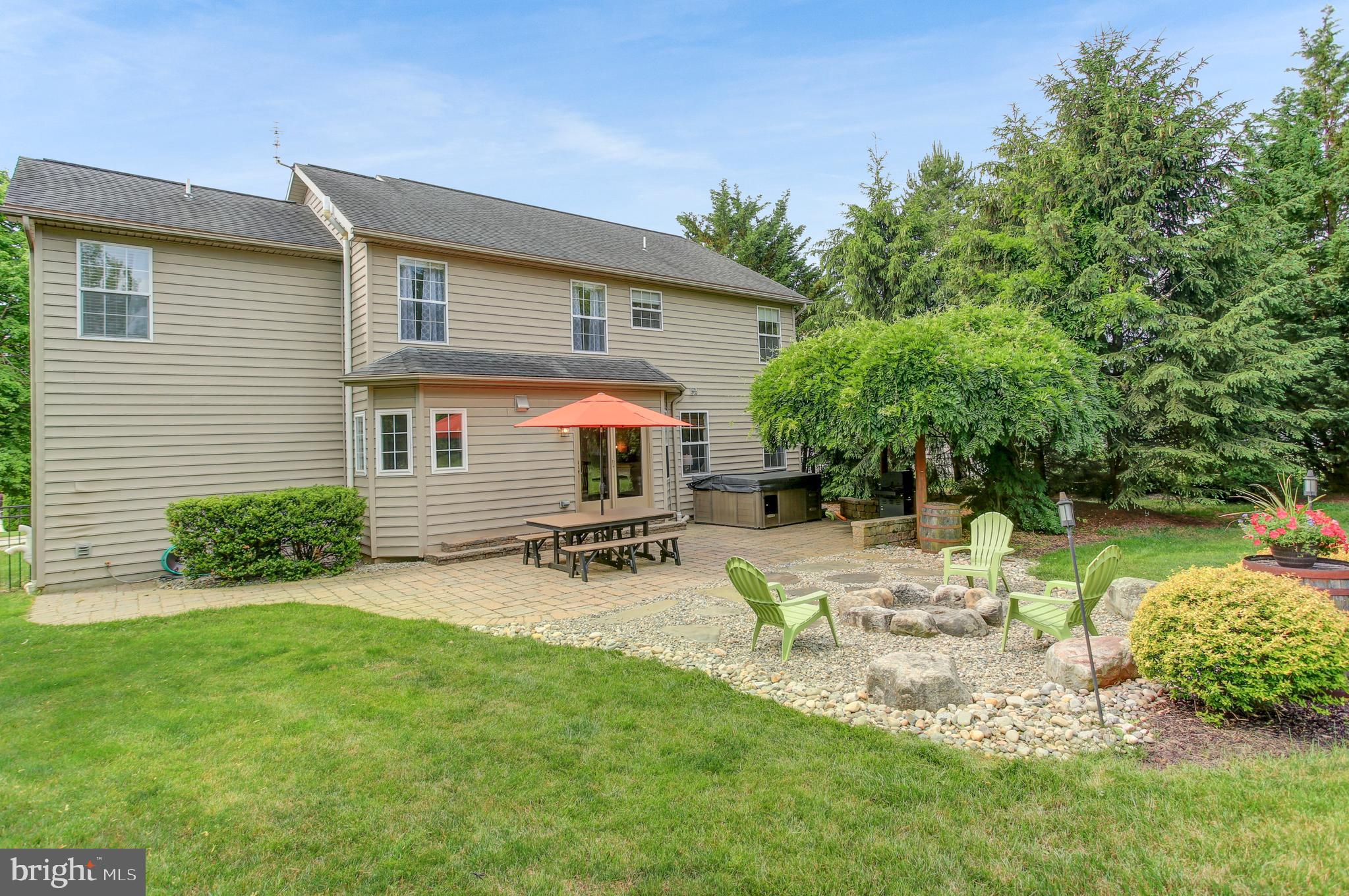 BRIAR BEND - Residential