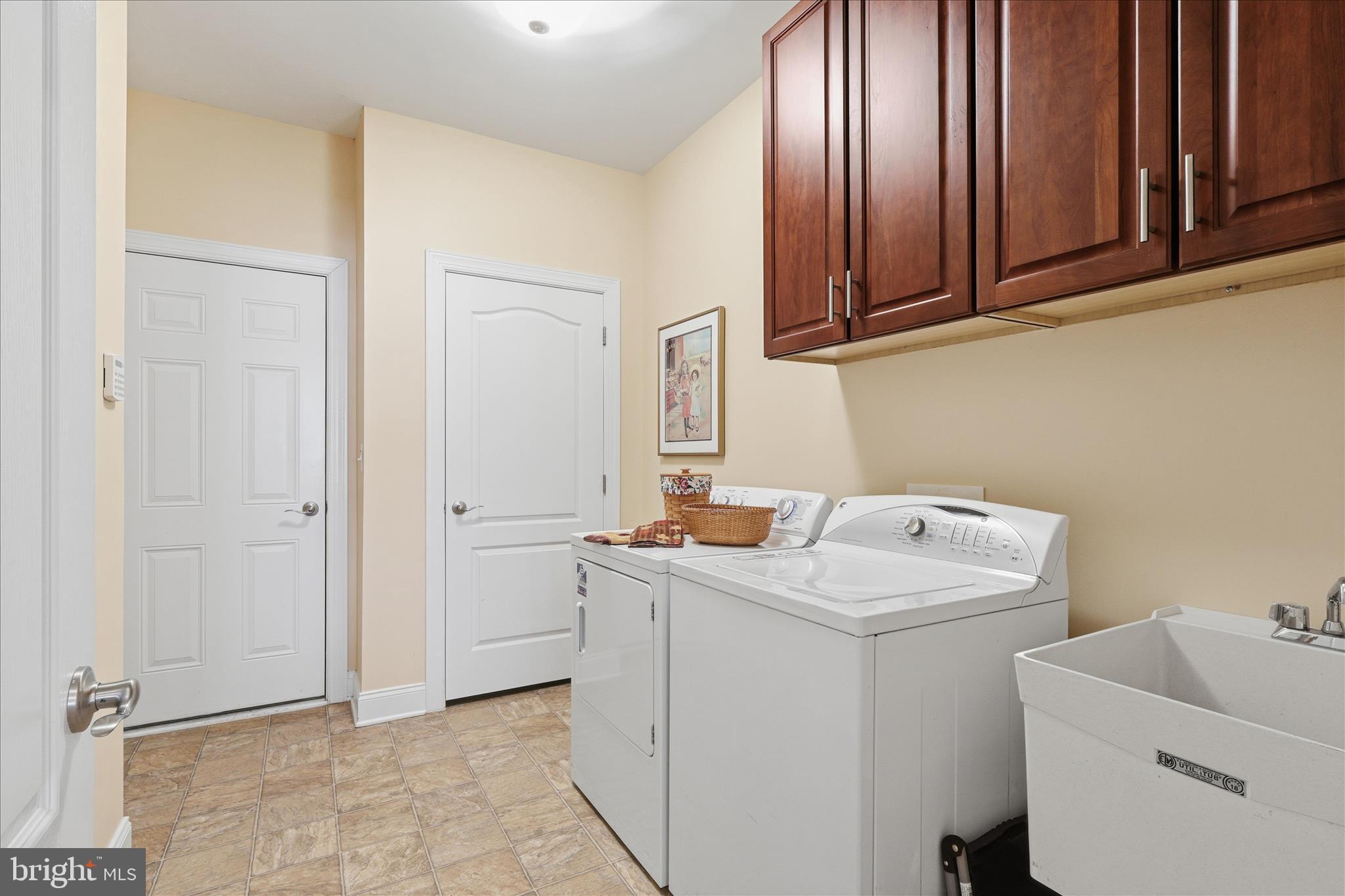 REGENCY AT DOMINION VALLEY - Residential