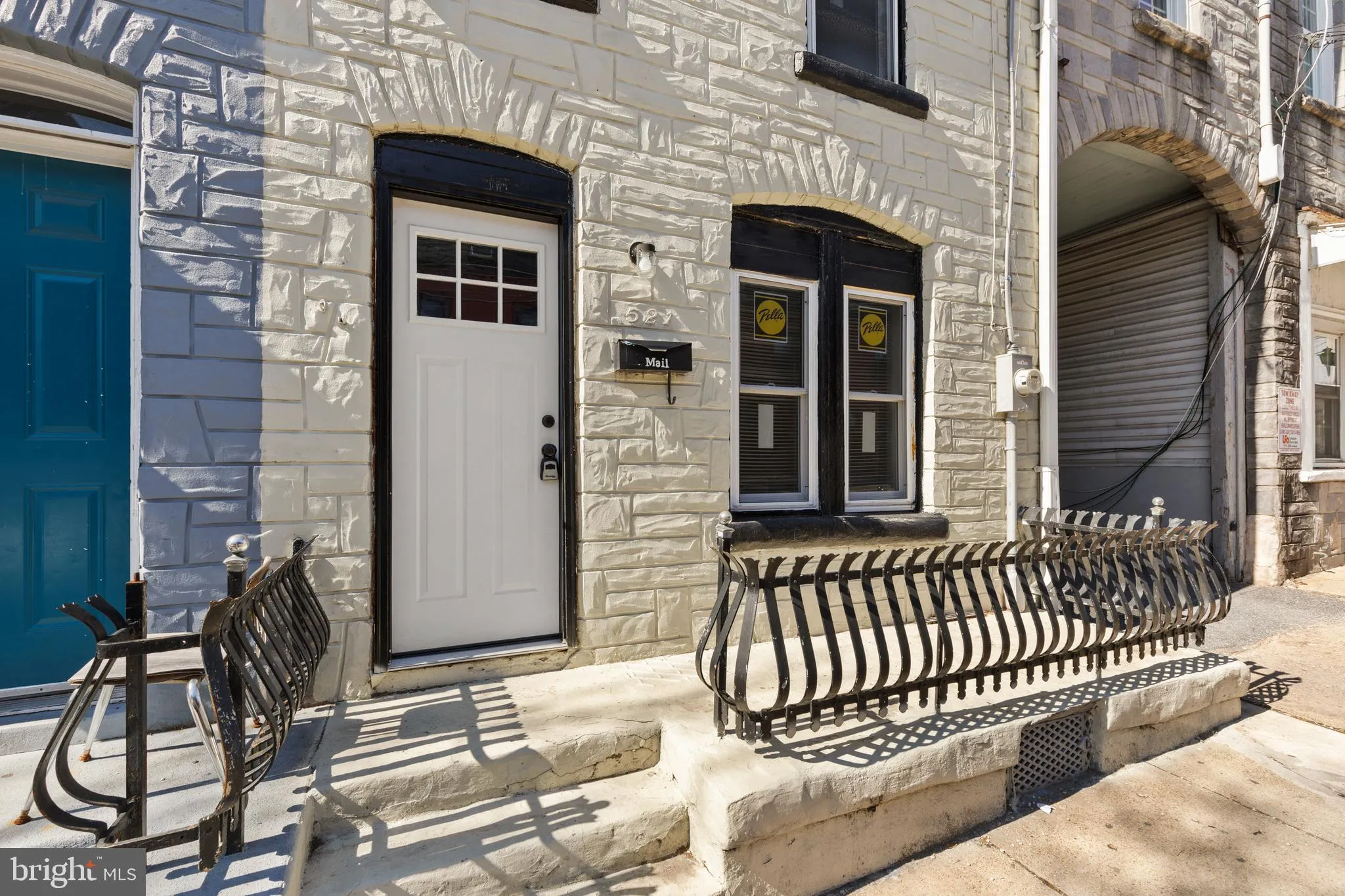 Lancaster, Pennsylvania 17603, United States, 3 Bedrooms Bedrooms, ,1 BathroomBathrooms,Residential,Active,90641