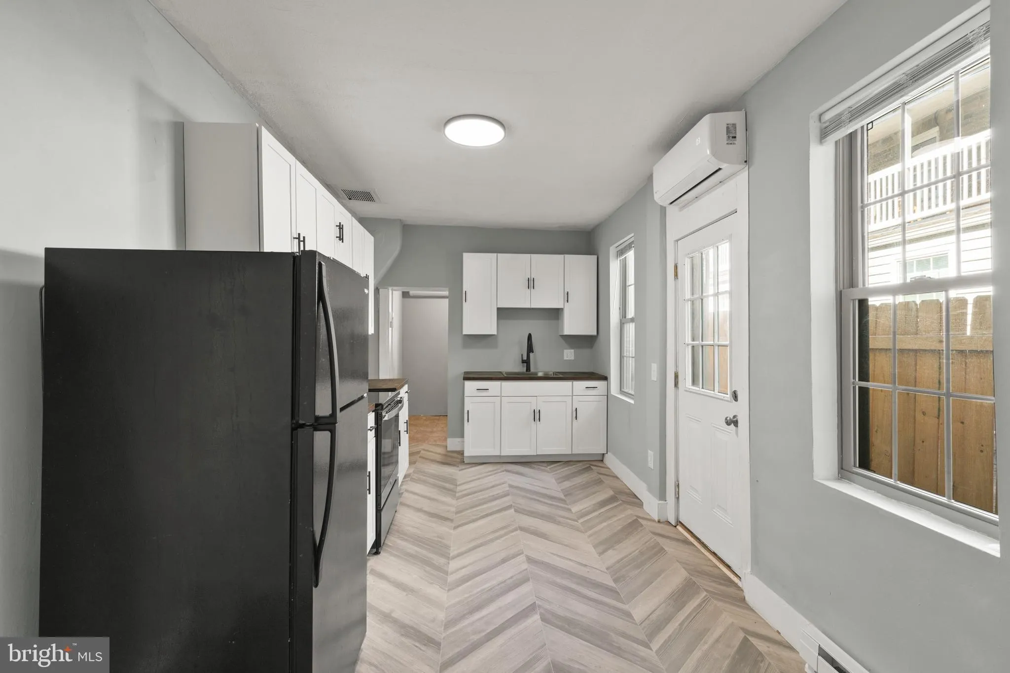 Lancaster, Pennsylvania 17603, United States, 3 Bedrooms Bedrooms, ,1 BathroomBathrooms,Residential,Active,90641