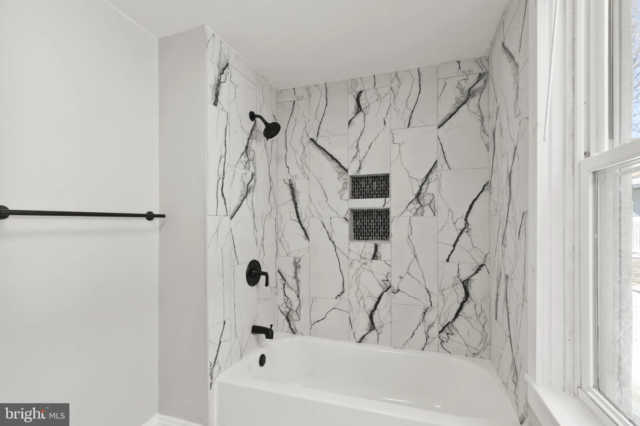 Lancaster, Pennsylvania 17603, United States, 3 Bedrooms Bedrooms, ,1 BathroomBathrooms,Residential,Active,90641