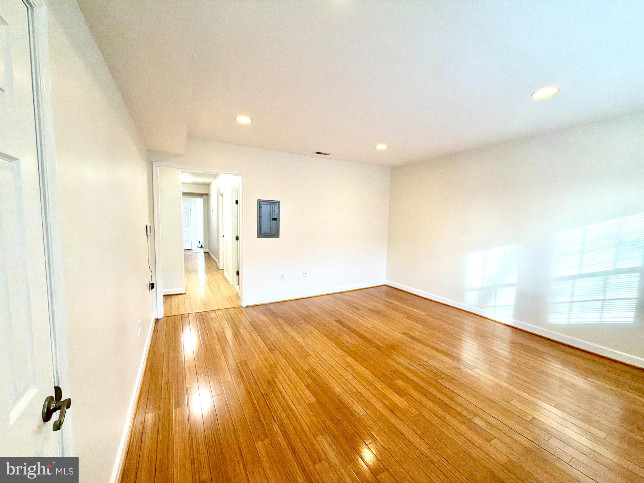 937 RANDOLPH STREET NW 4