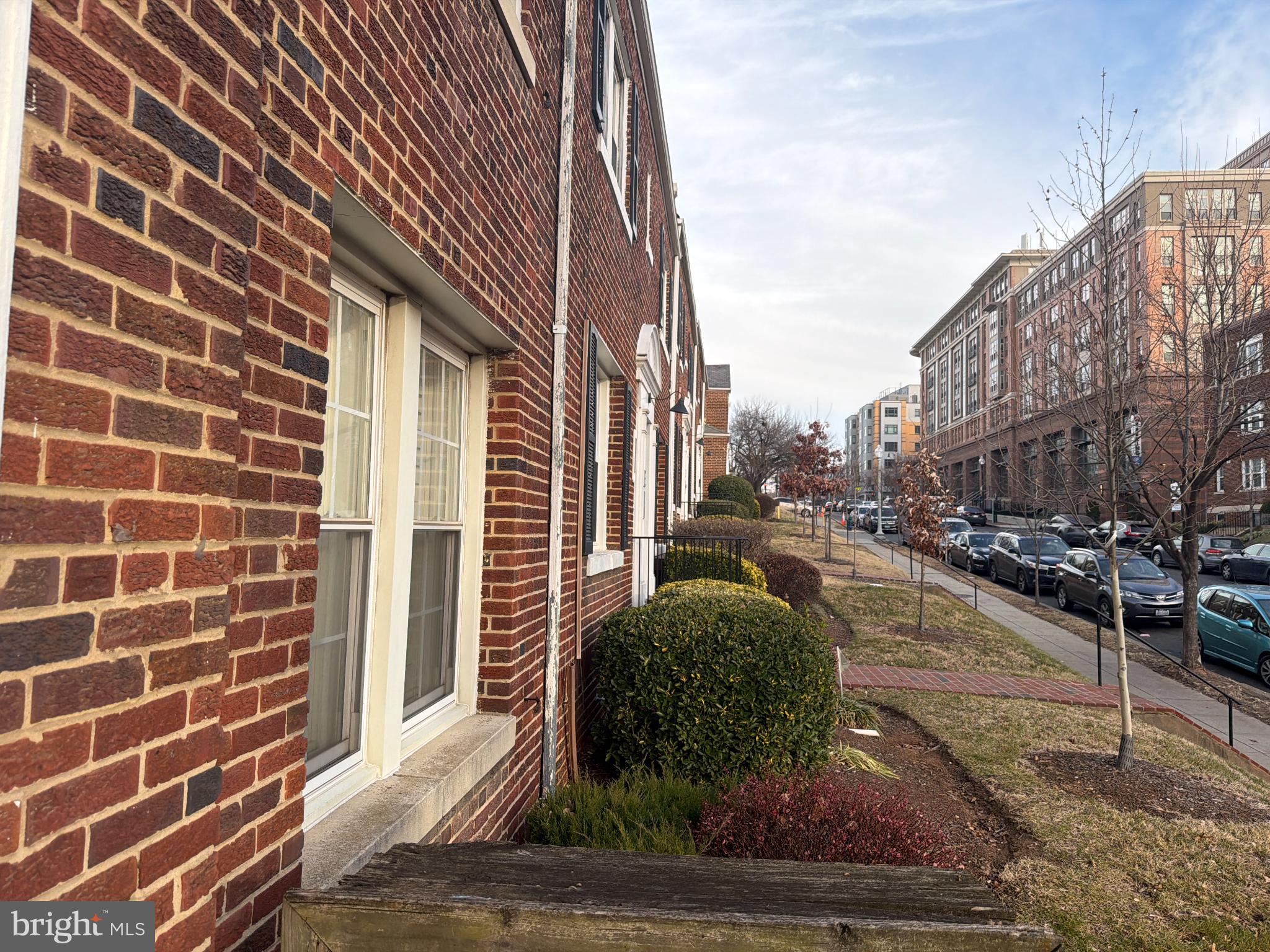 937 RANDOLPH STREET NW 4