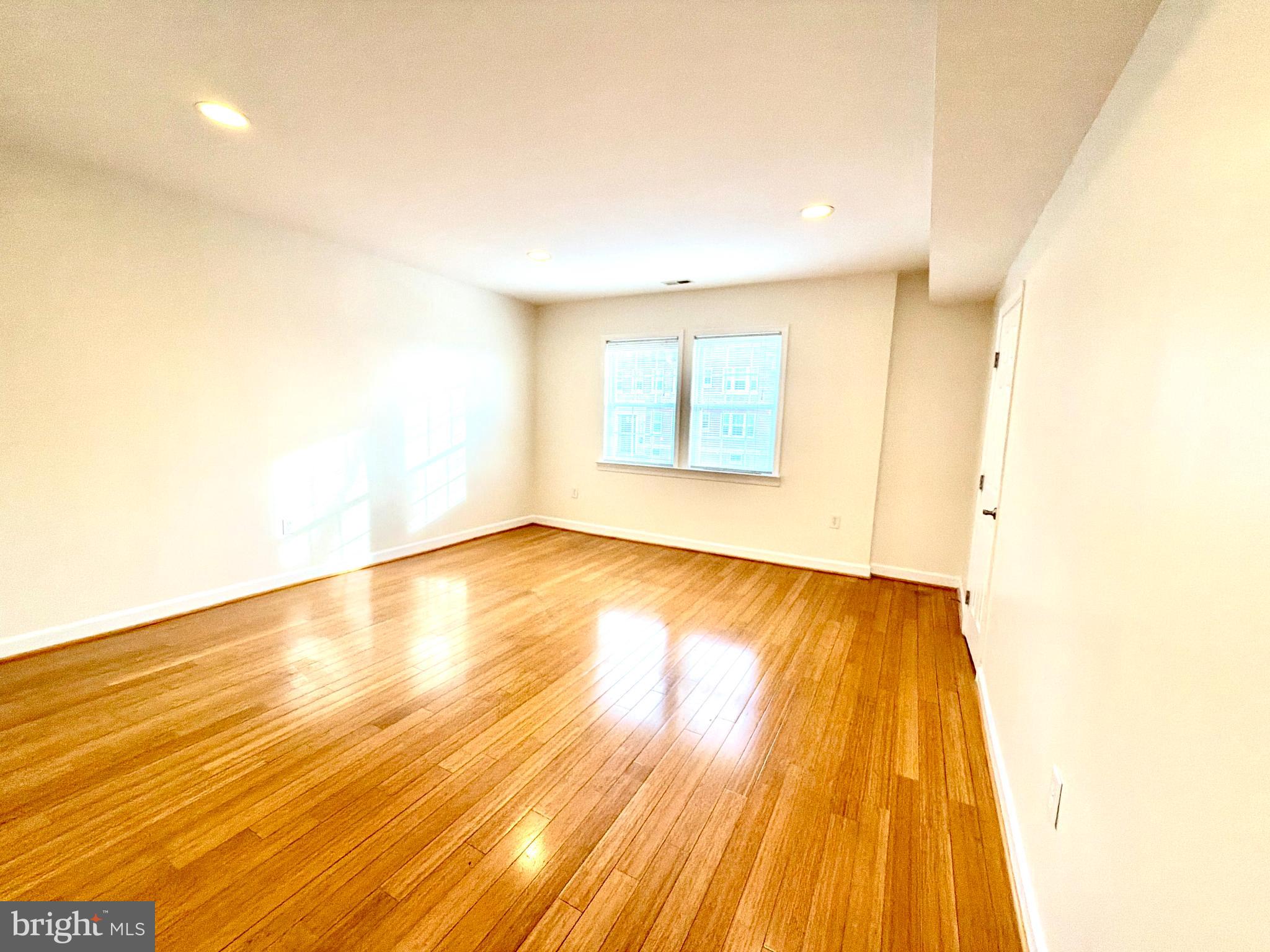 937 RANDOLPH STREET NW 4