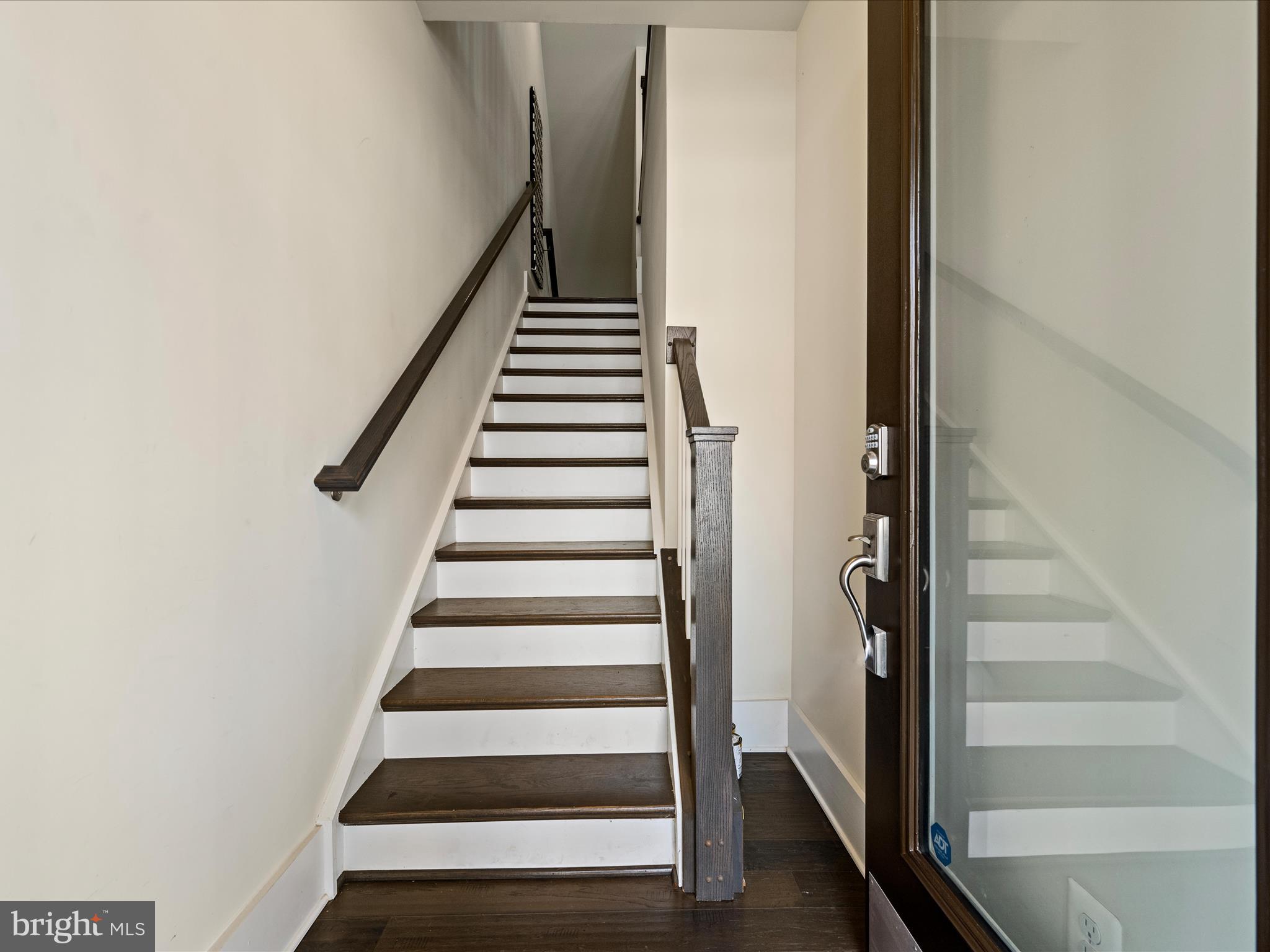 ASHBURN OVERLOOK - Residential