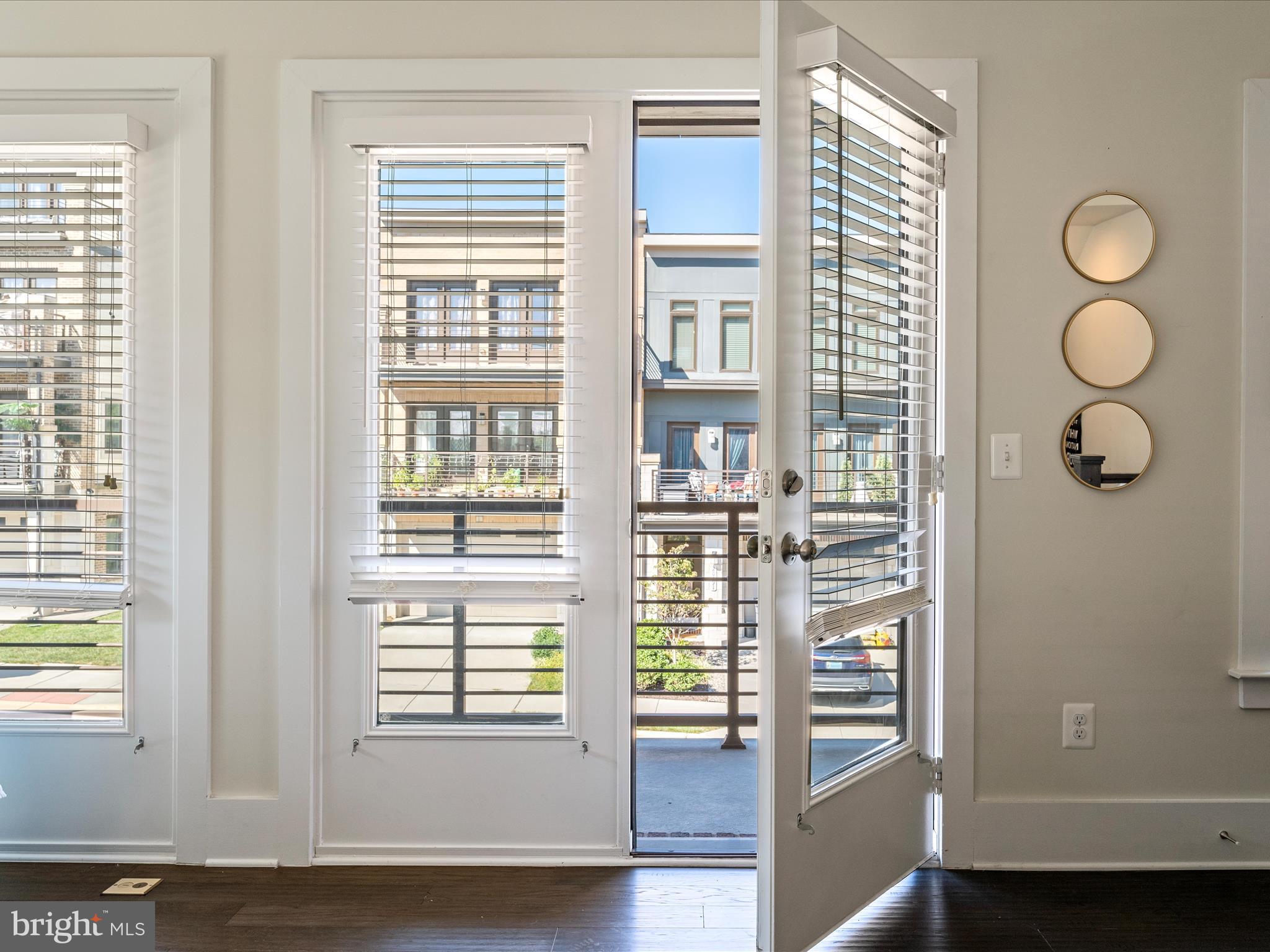 ASHBURN OVERLOOK - Residential