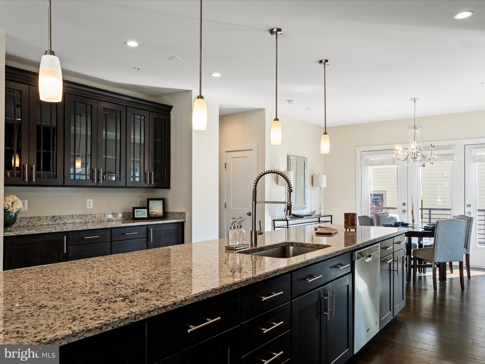 ASHBURN OVERLOOK - Residential