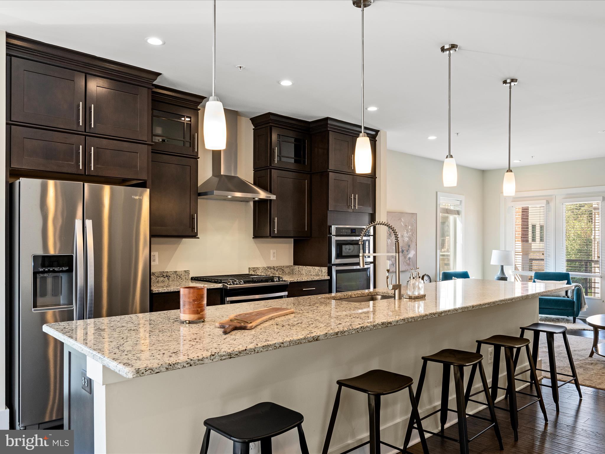 ASHBURN OVERLOOK - Residential