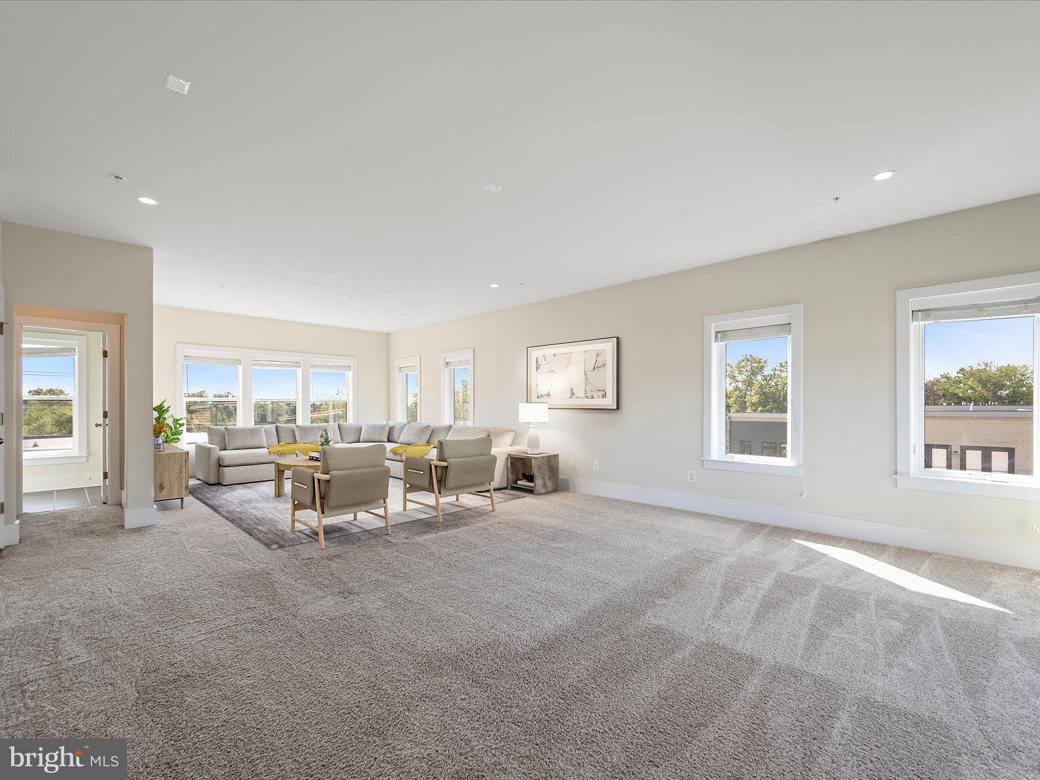 ASHBURN OVERLOOK - Residential