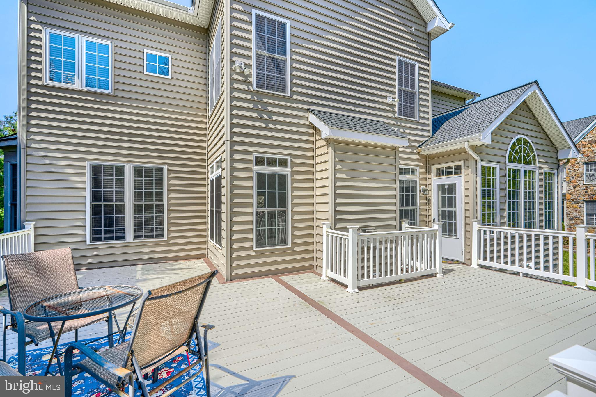 PERRY HALL - Residential