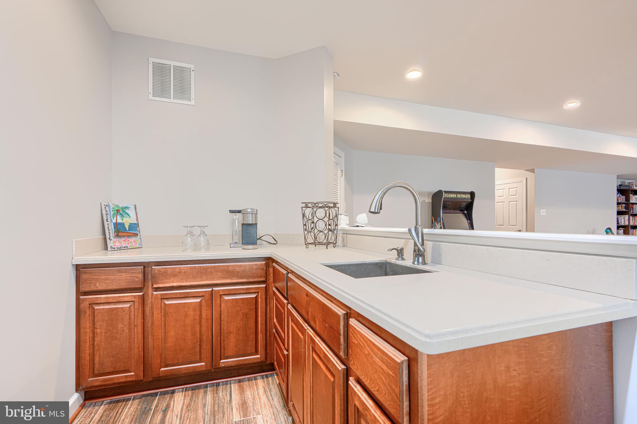 PERRY HALL - Residential