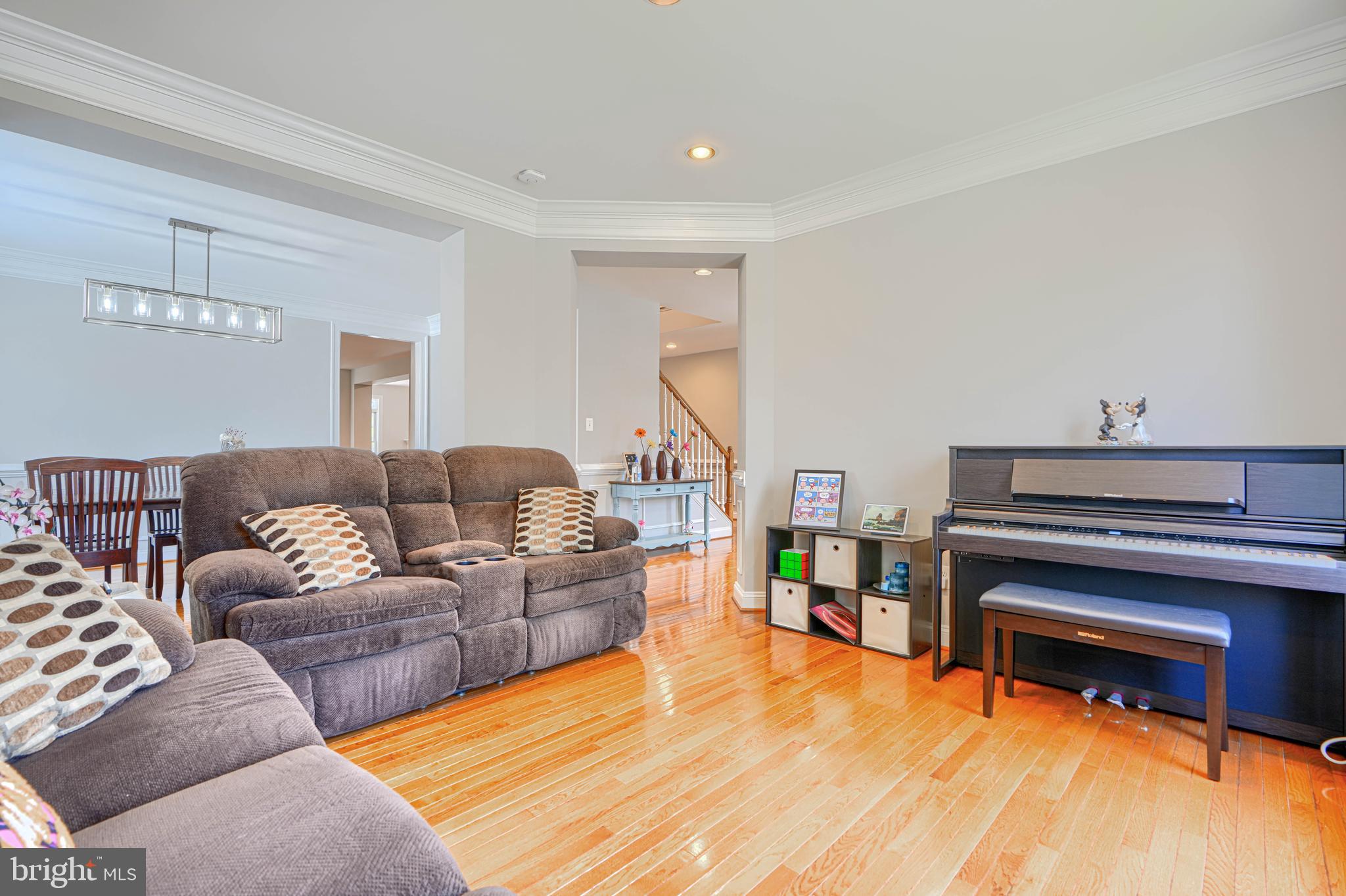 PERRY HALL - Residential