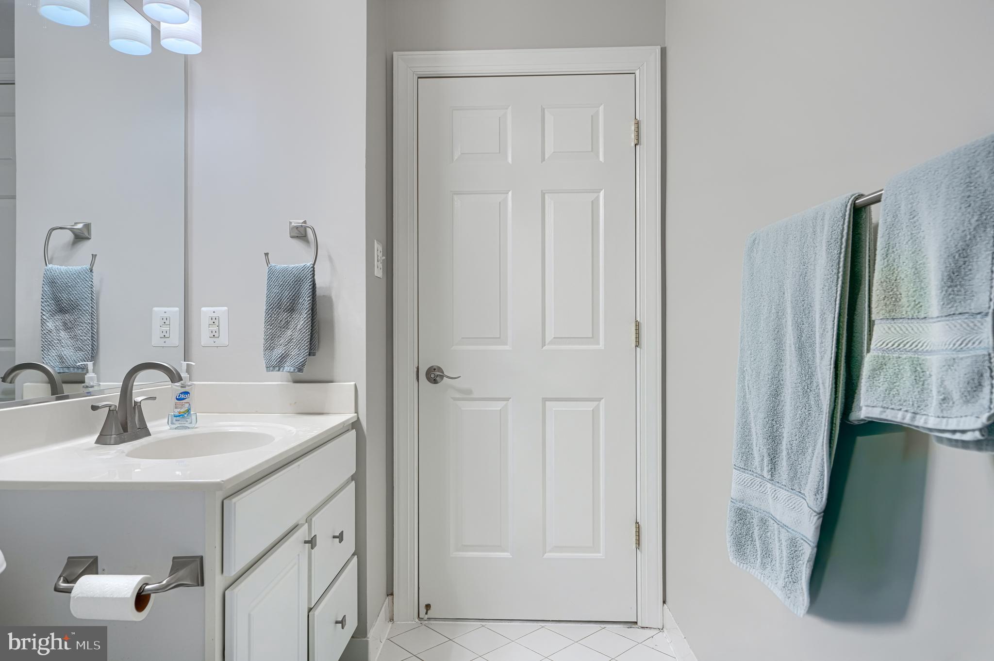 PERRY HALL - Residential