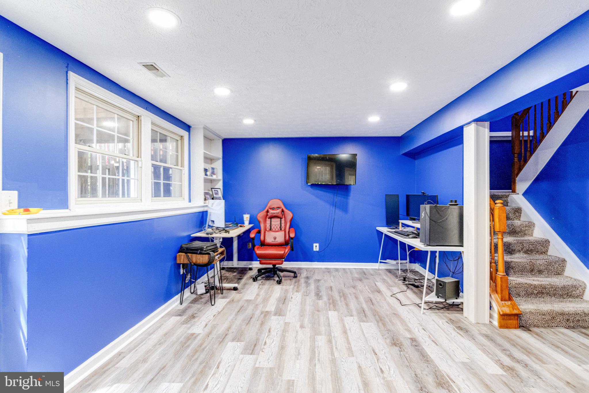 CHESTNUT HILL COVE - Residential