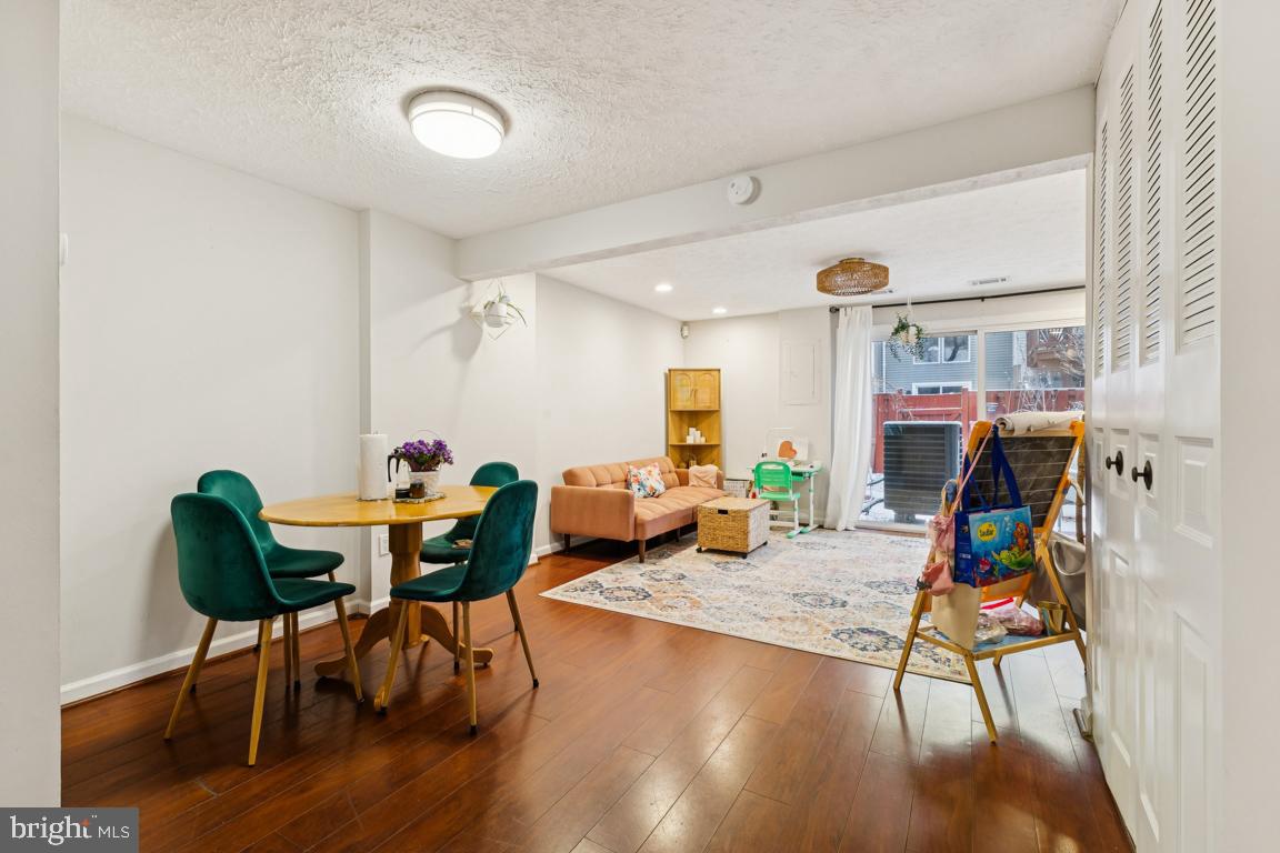 NEWINGTON HEIGHTS - Residential