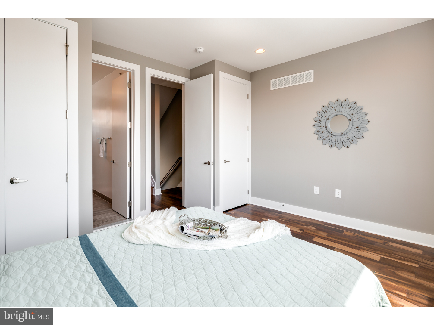 BELLA VISTA - Residential