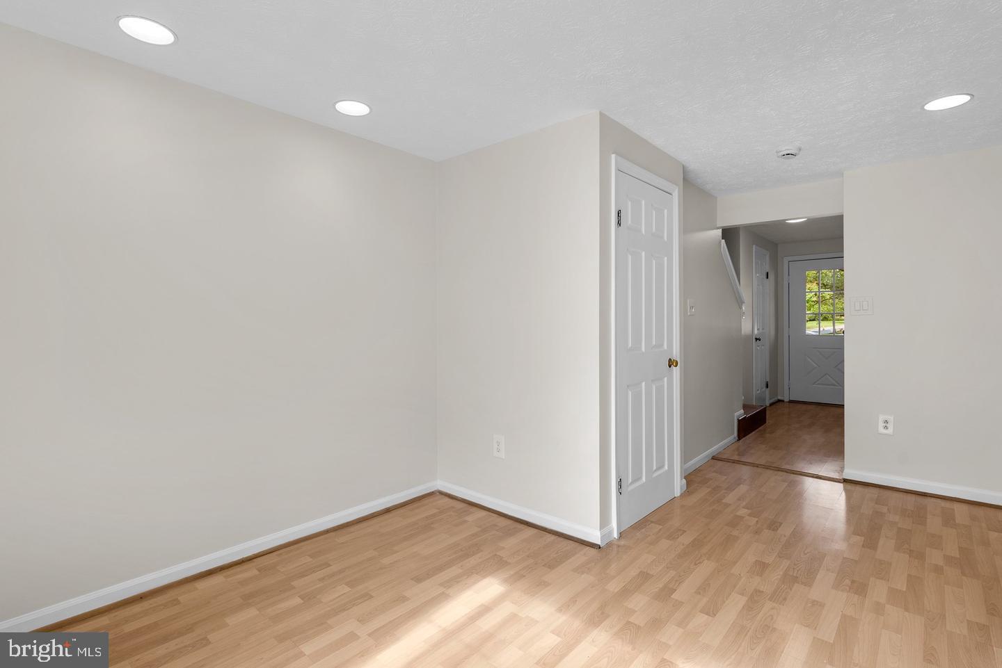 14205 CASTLEMOOR COURT