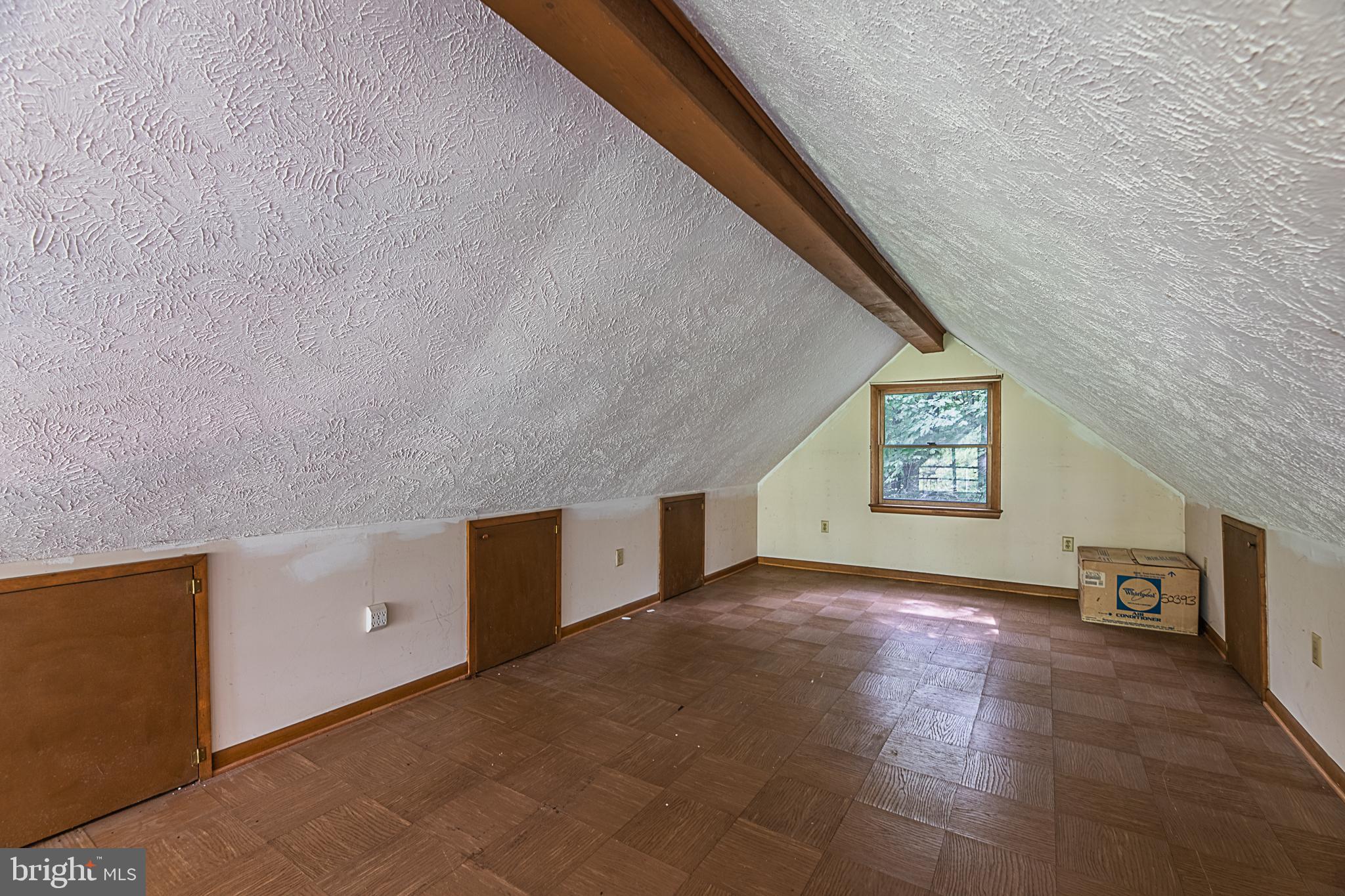 BLUE MOUNTAIN - Residential