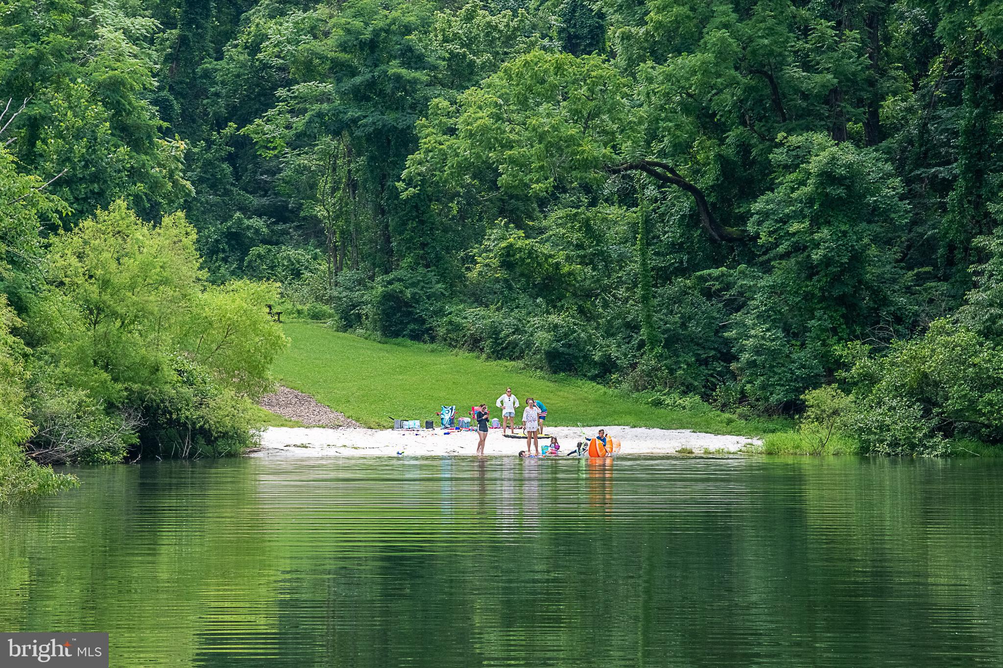 BLUE MOUNTAIN - Residential