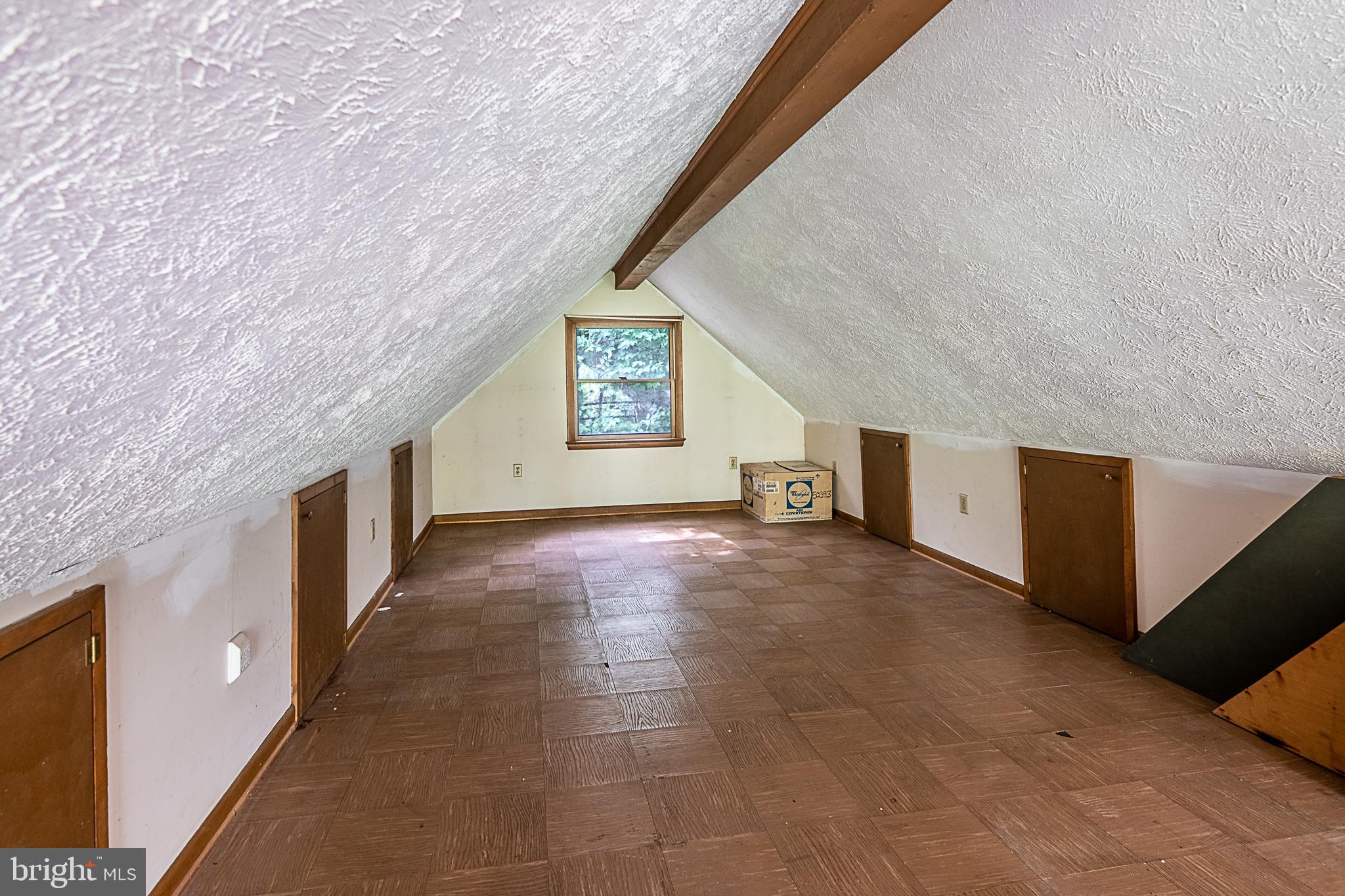 BLUE MOUNTAIN - Residential