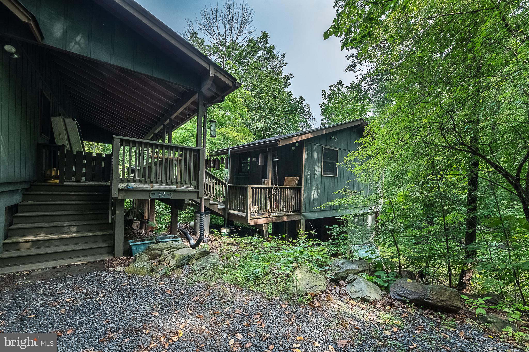 BLUE MOUNTAIN - Residential