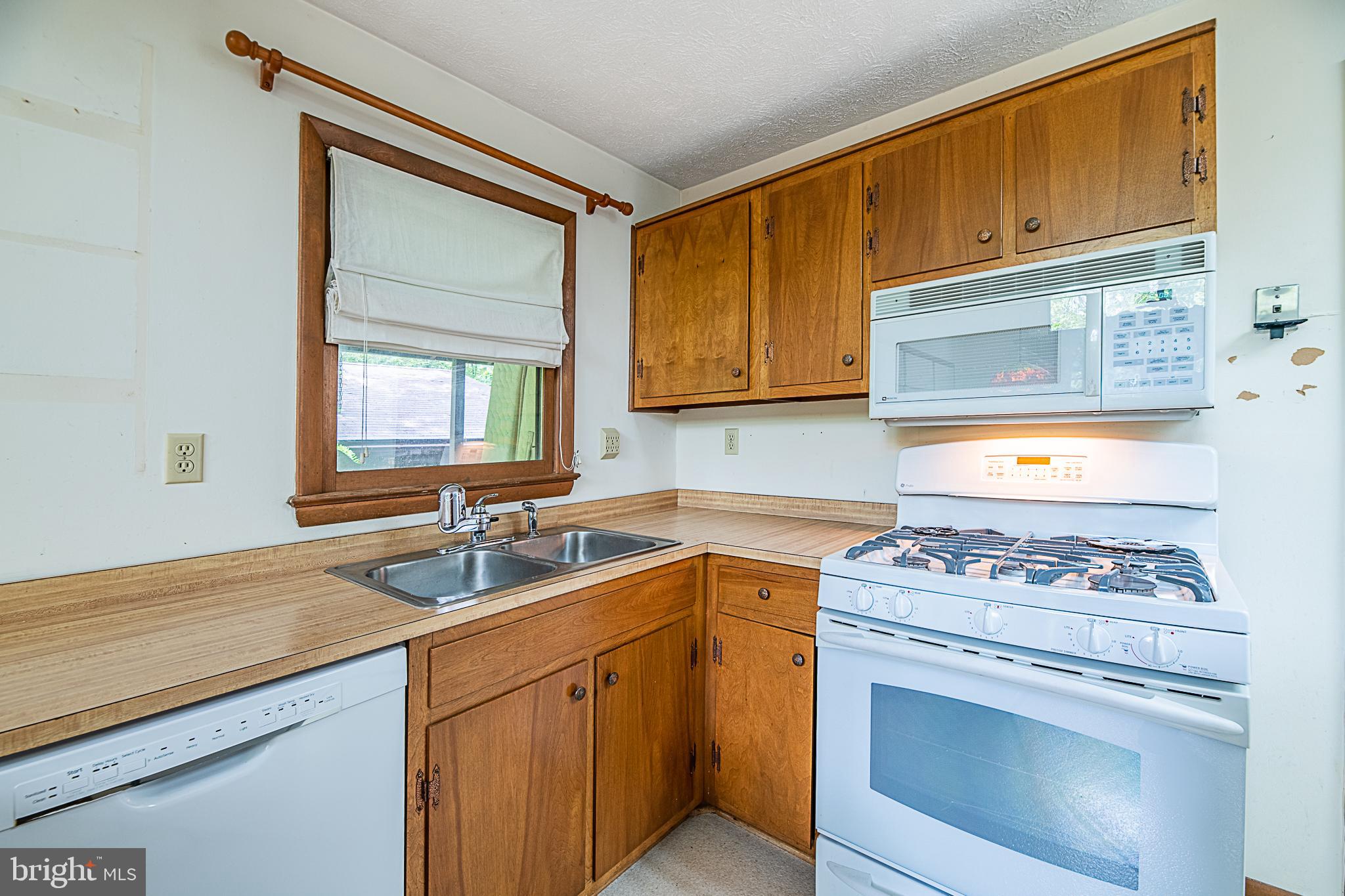 BLUE MOUNTAIN - Residential