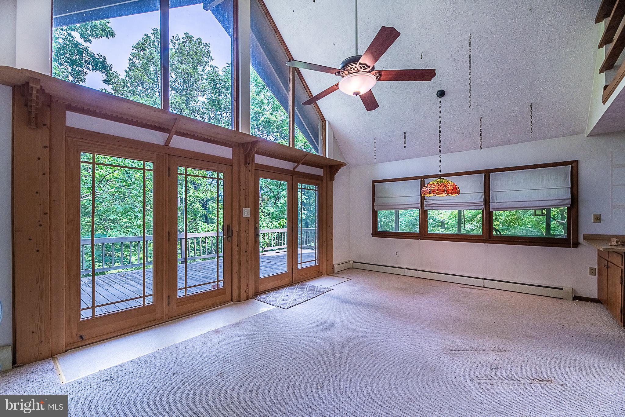 BLUE MOUNTAIN - Residential