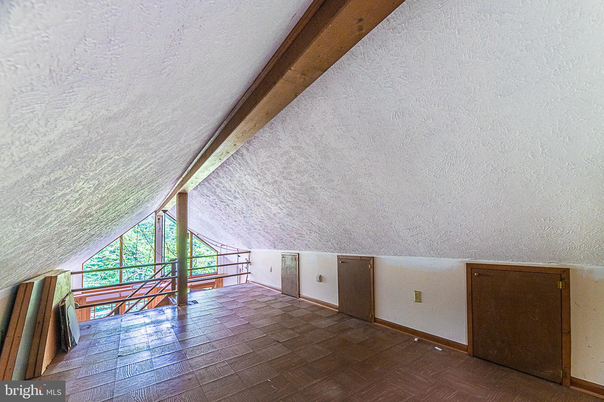 BLUE MOUNTAIN - Residential