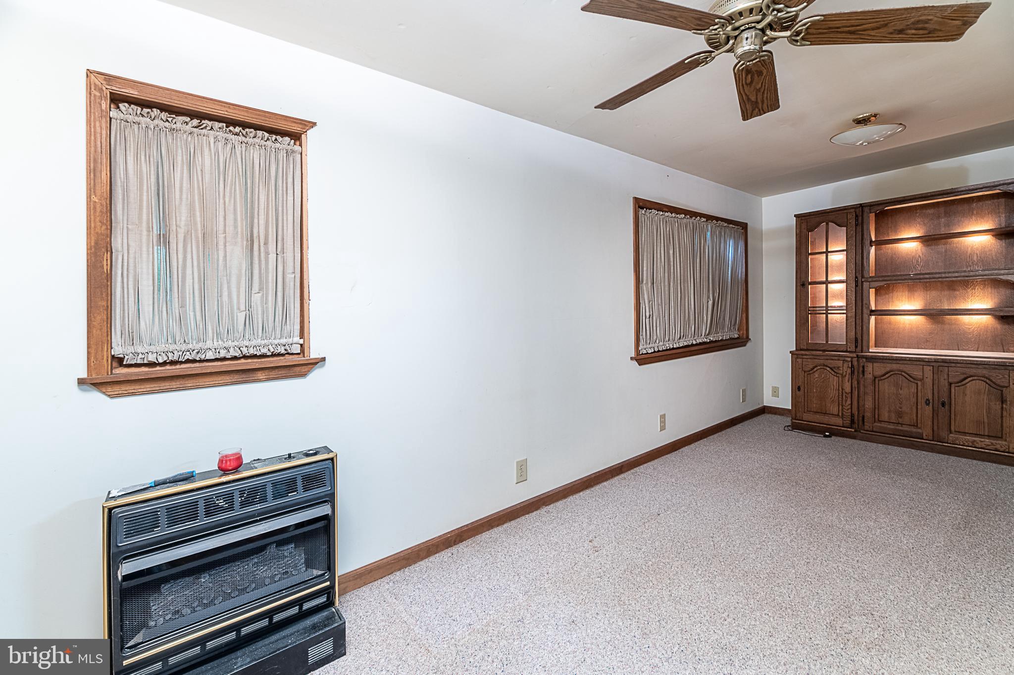 BLUE MOUNTAIN - Residential