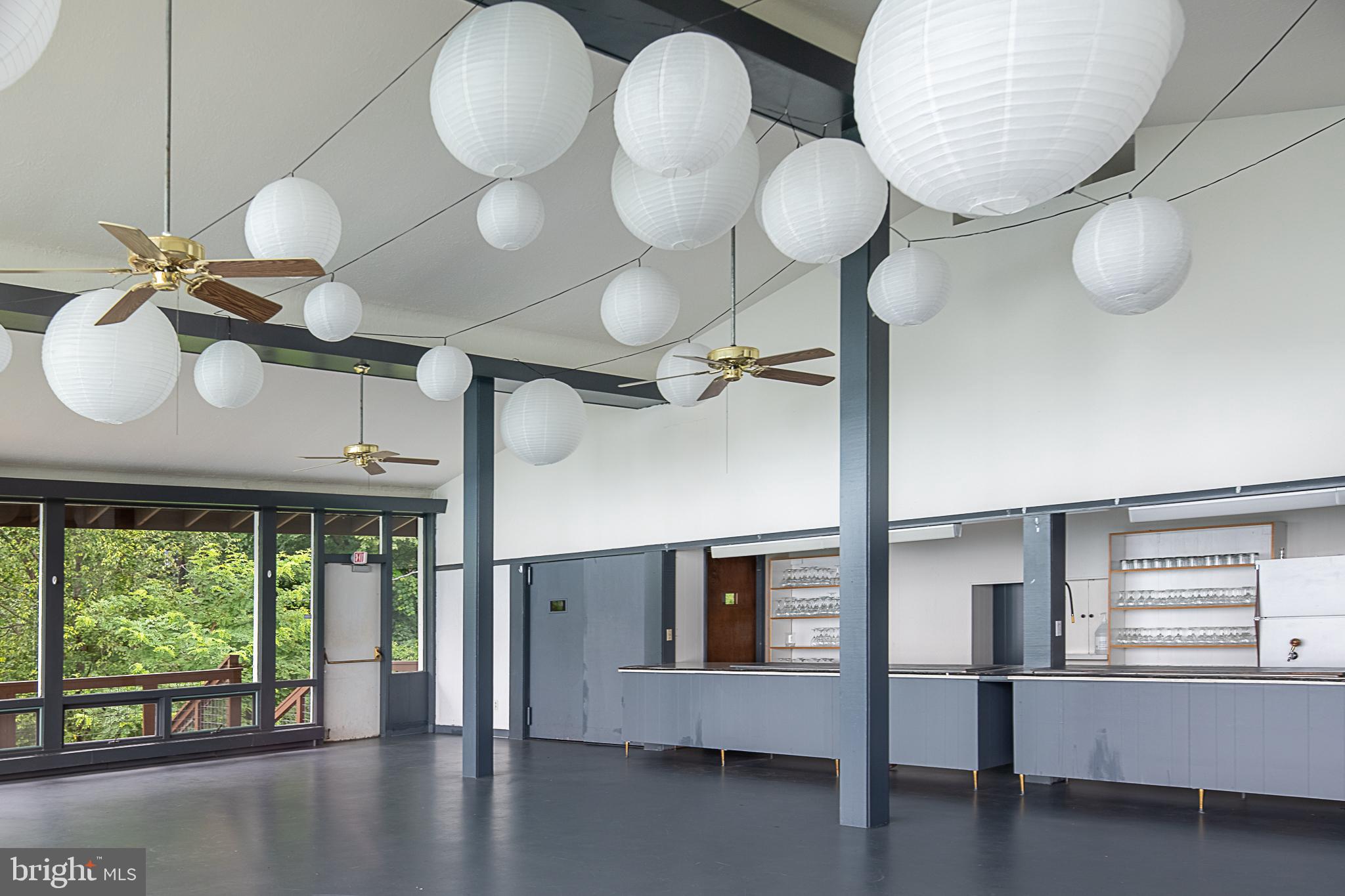 BLUE MOUNTAIN - Residential