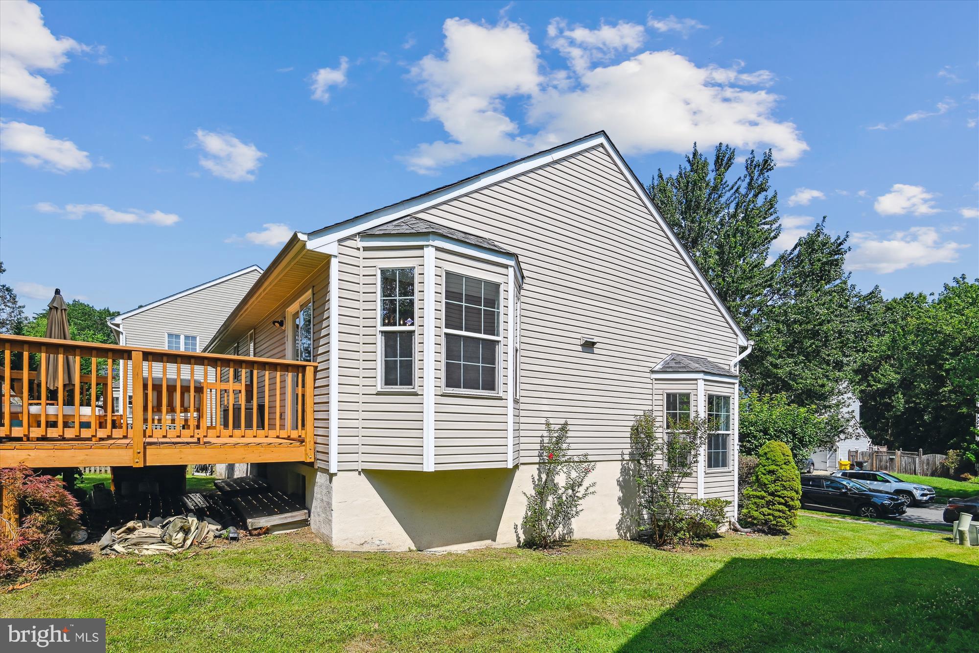 ASHTON - Residential