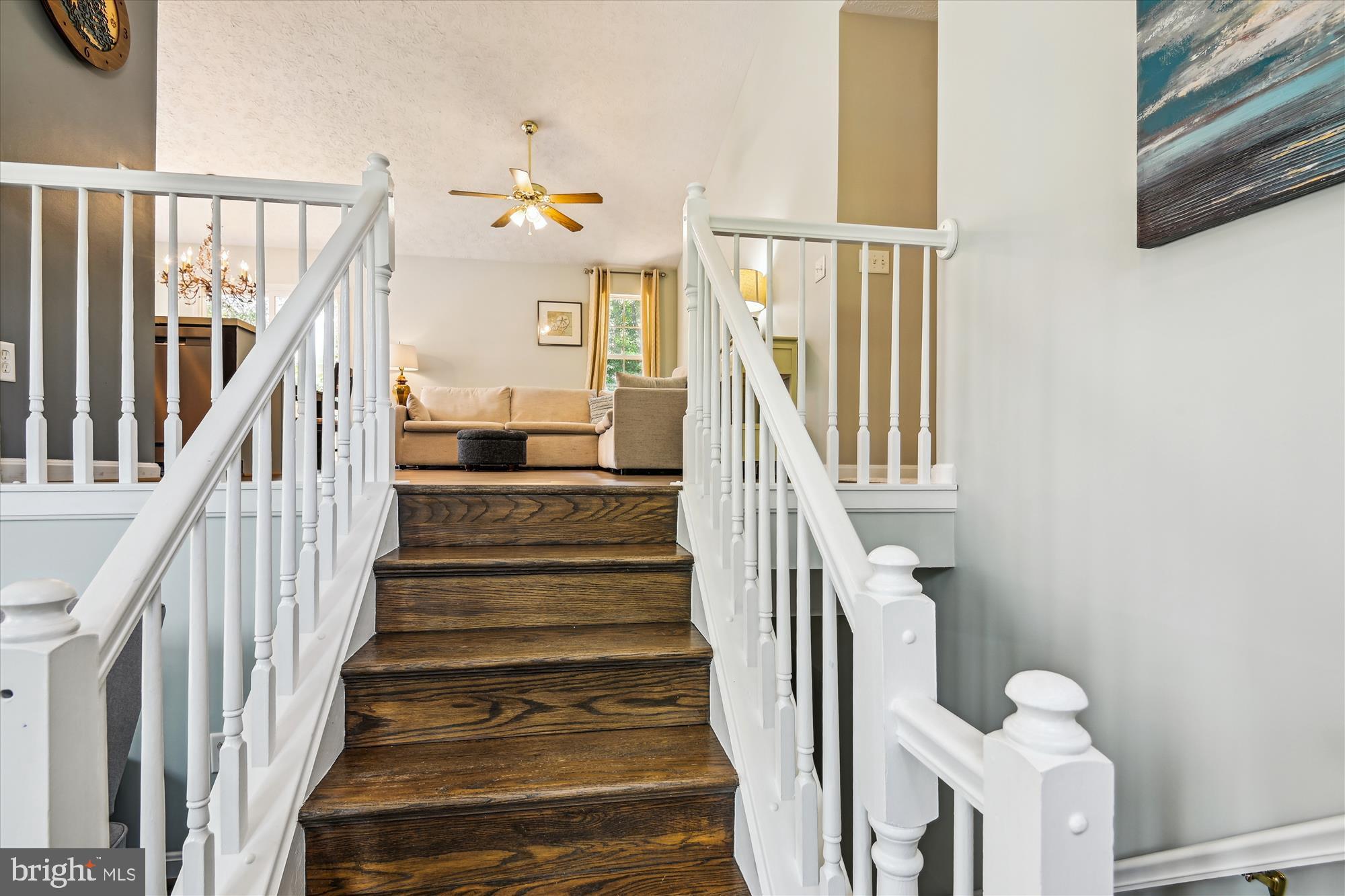 ASHTON - Residential