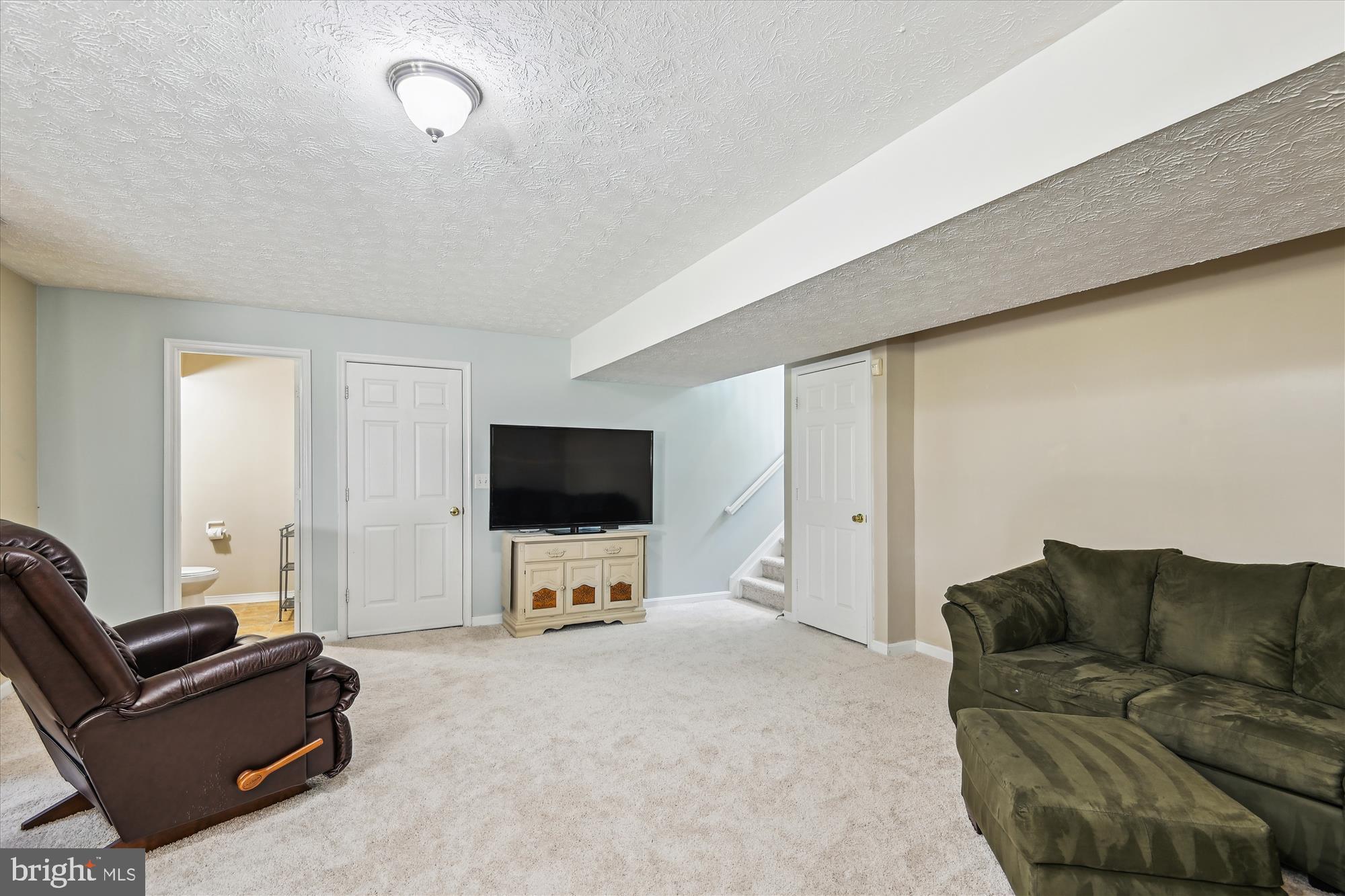 ASHTON - Residential