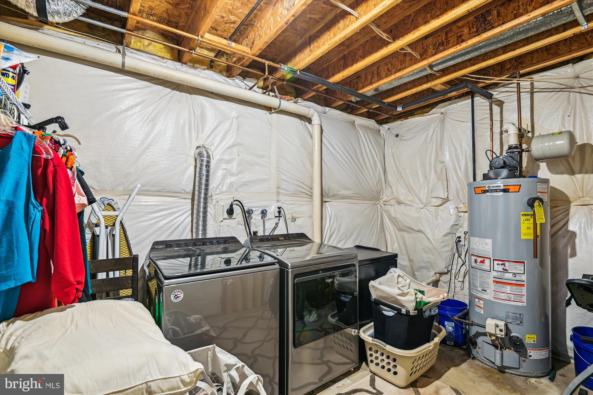 ASHTON - Residential