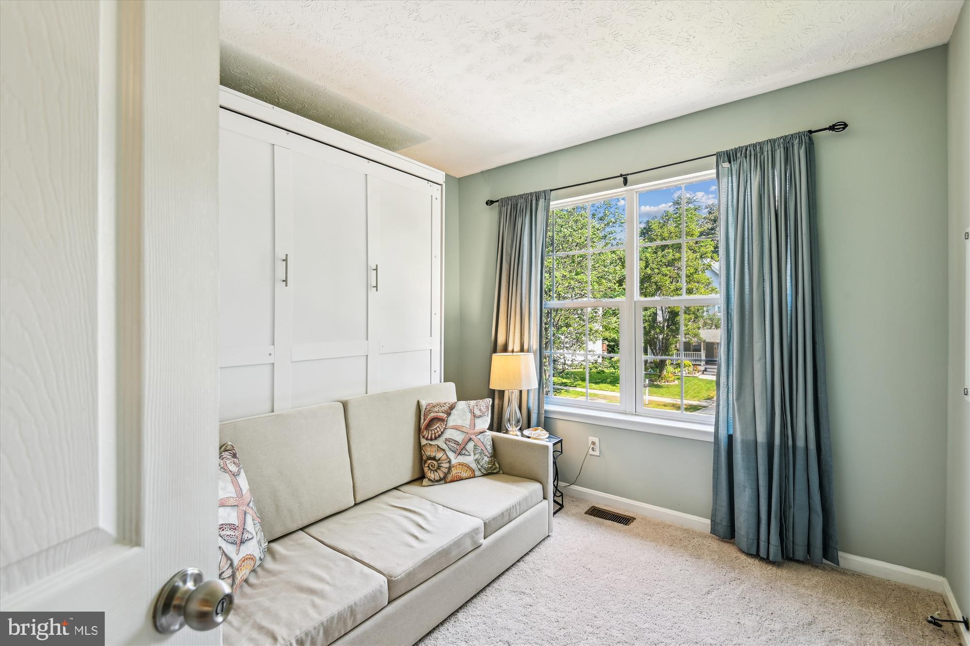 ASHTON - Residential