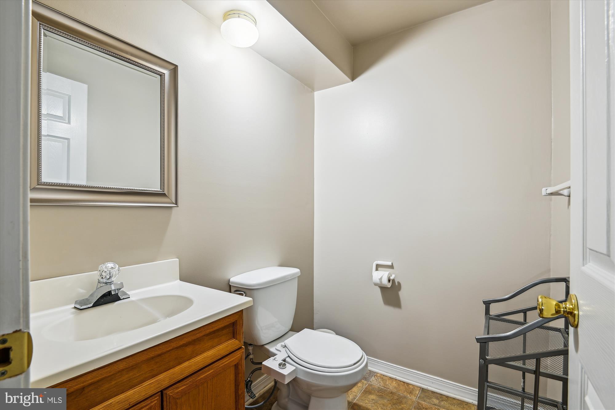 ASHTON - Residential