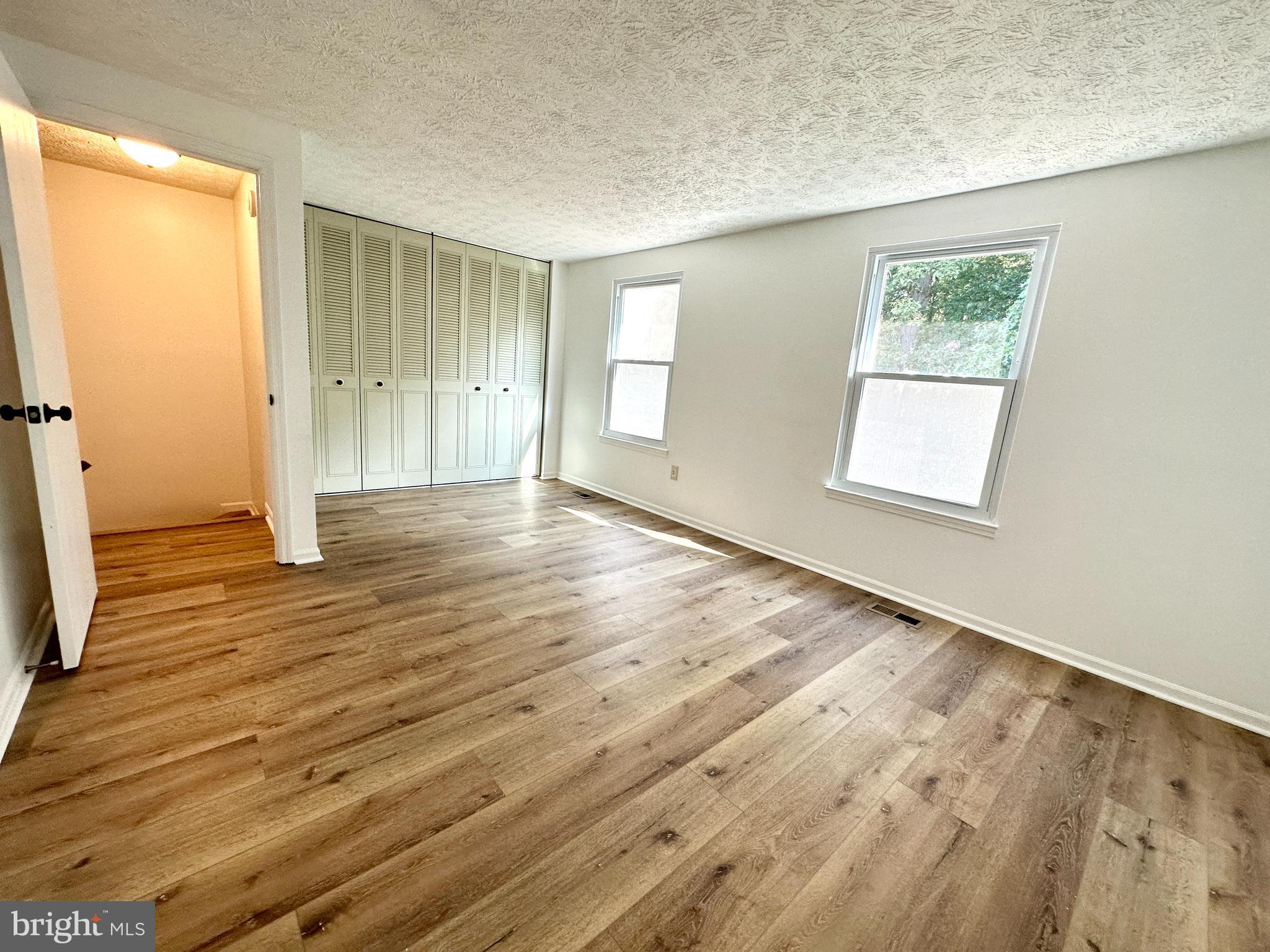 UPTON VILLAGE NORTH - Residential Lease