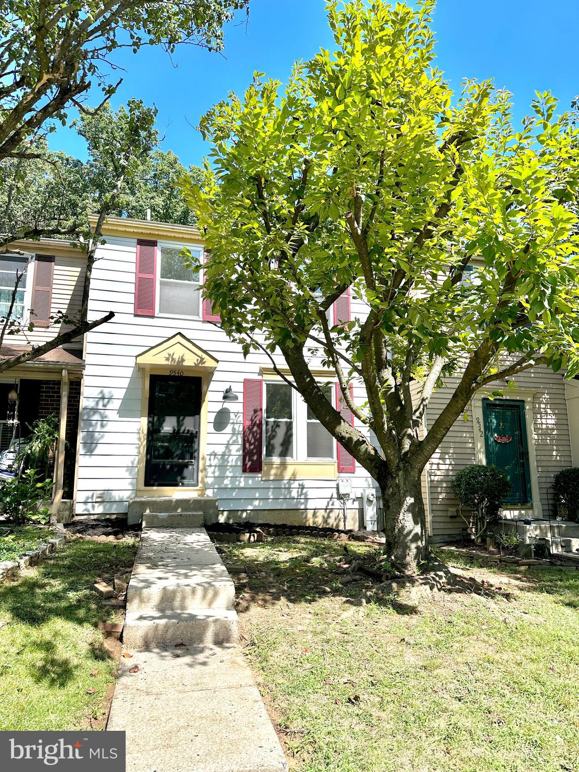 UPTON VILLAGE NORTH - Residential Lease