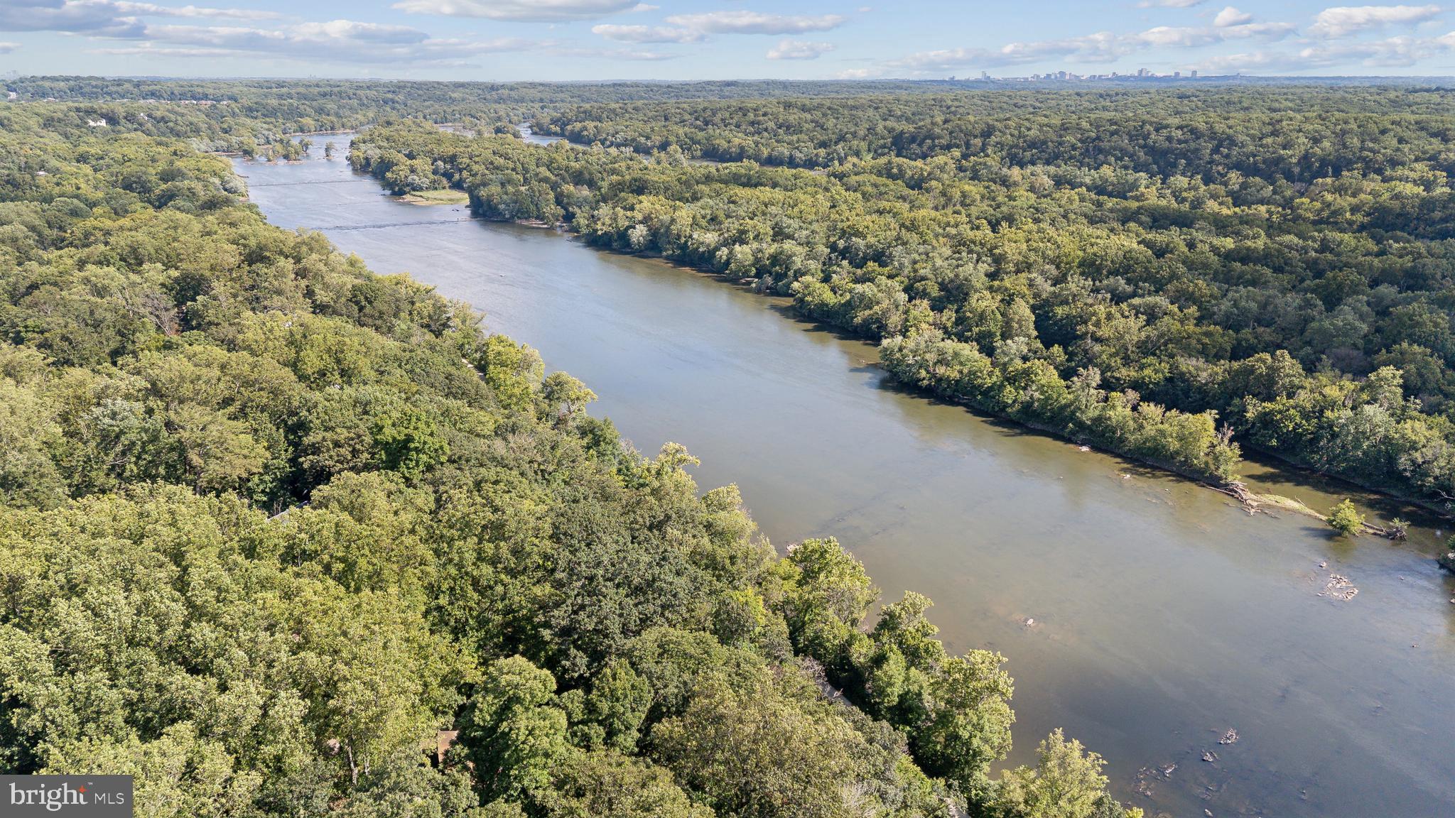 BEALLMOUNT GROVE - Residential