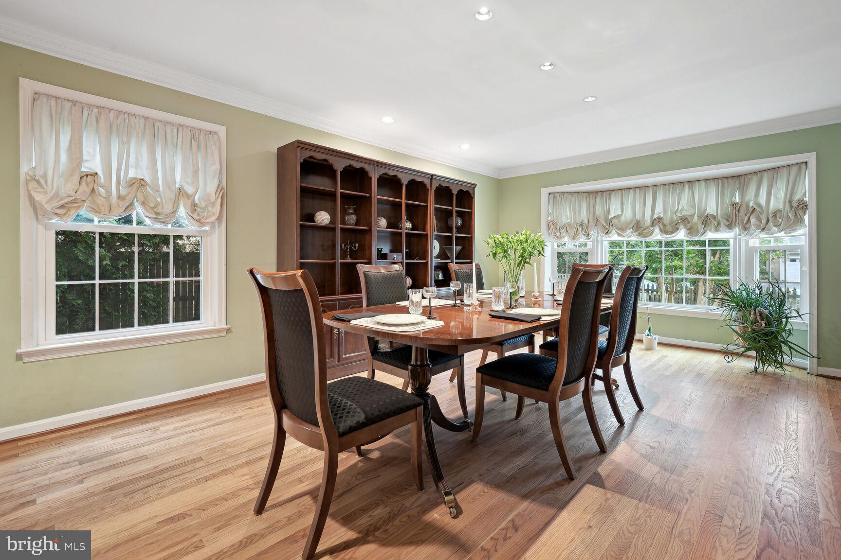 INVERNESS FOREST - Residential