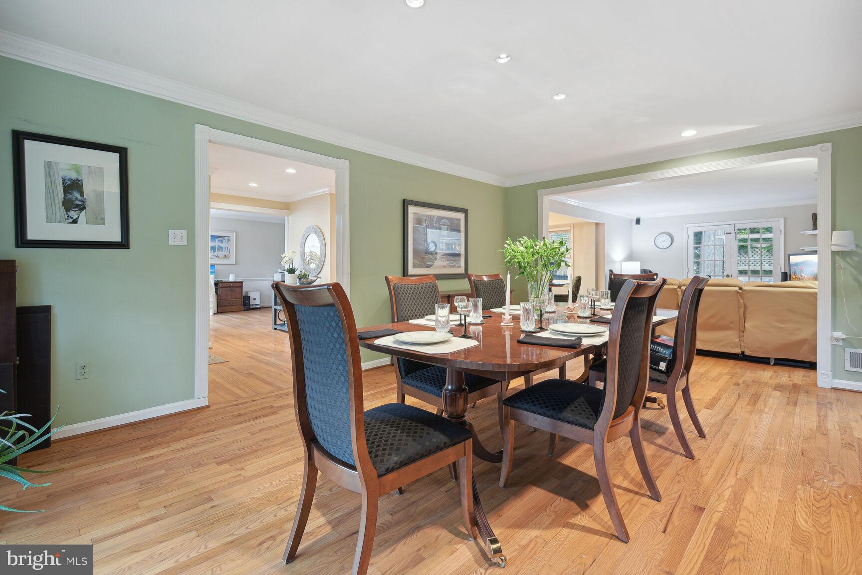 INVERNESS FOREST - Residential