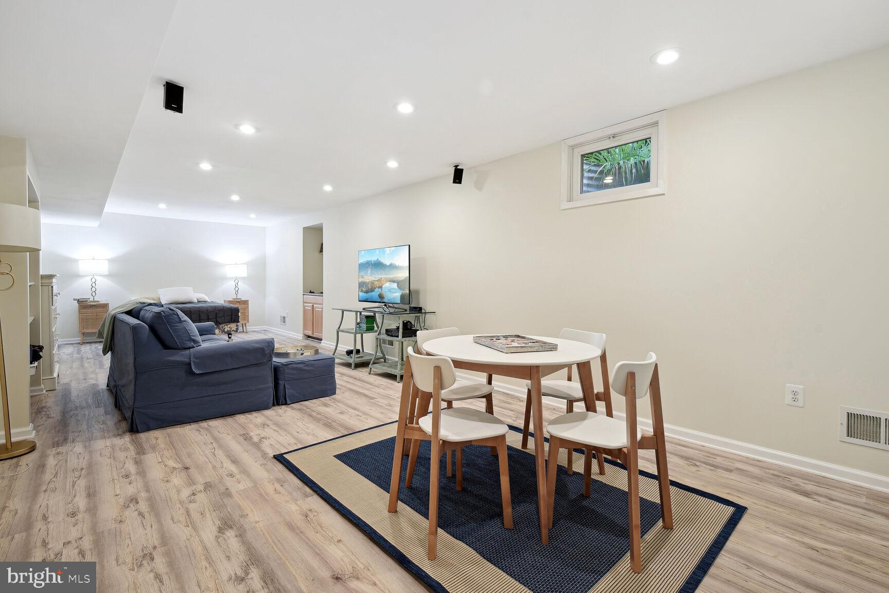 INVERNESS FOREST - Residential