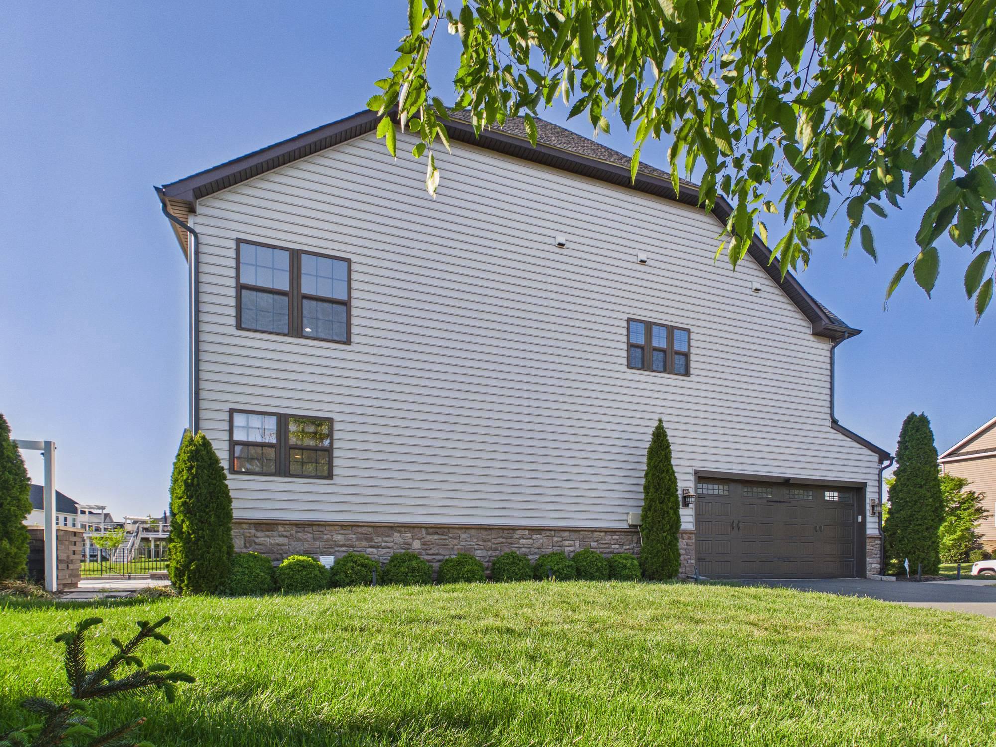 MARBURY - Residential