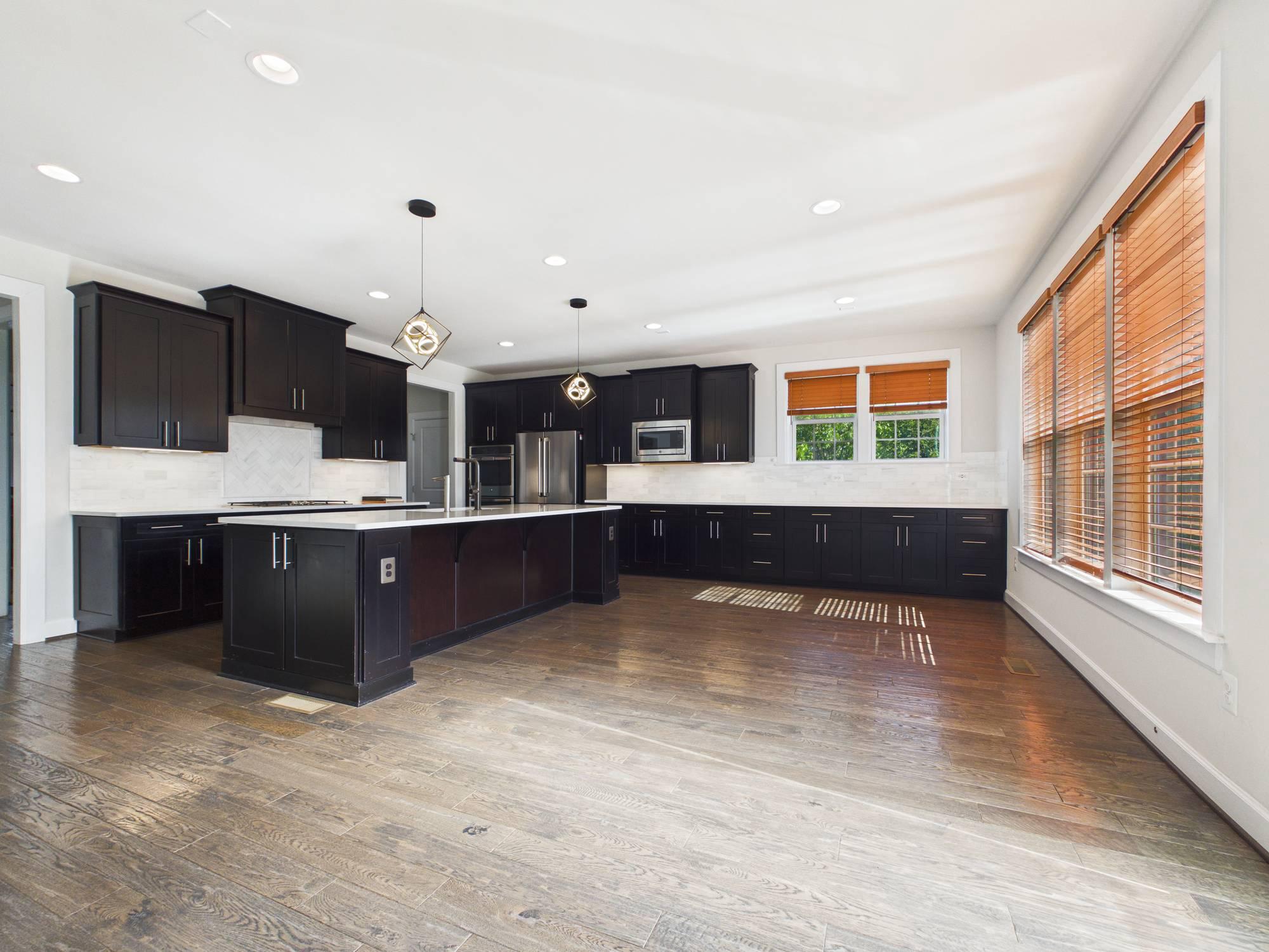 MARBURY - Residential