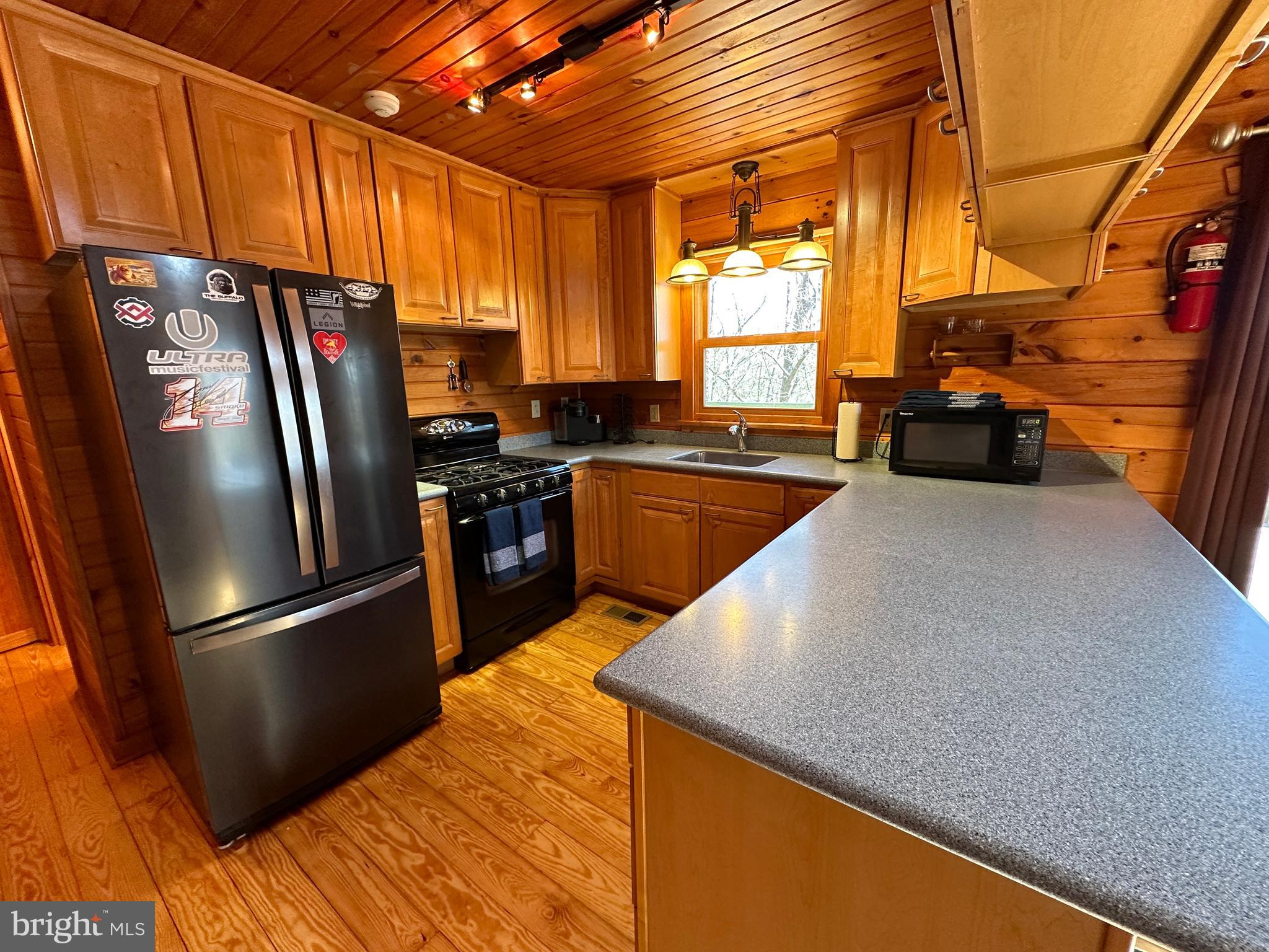 RIVER RIDGE - Residential