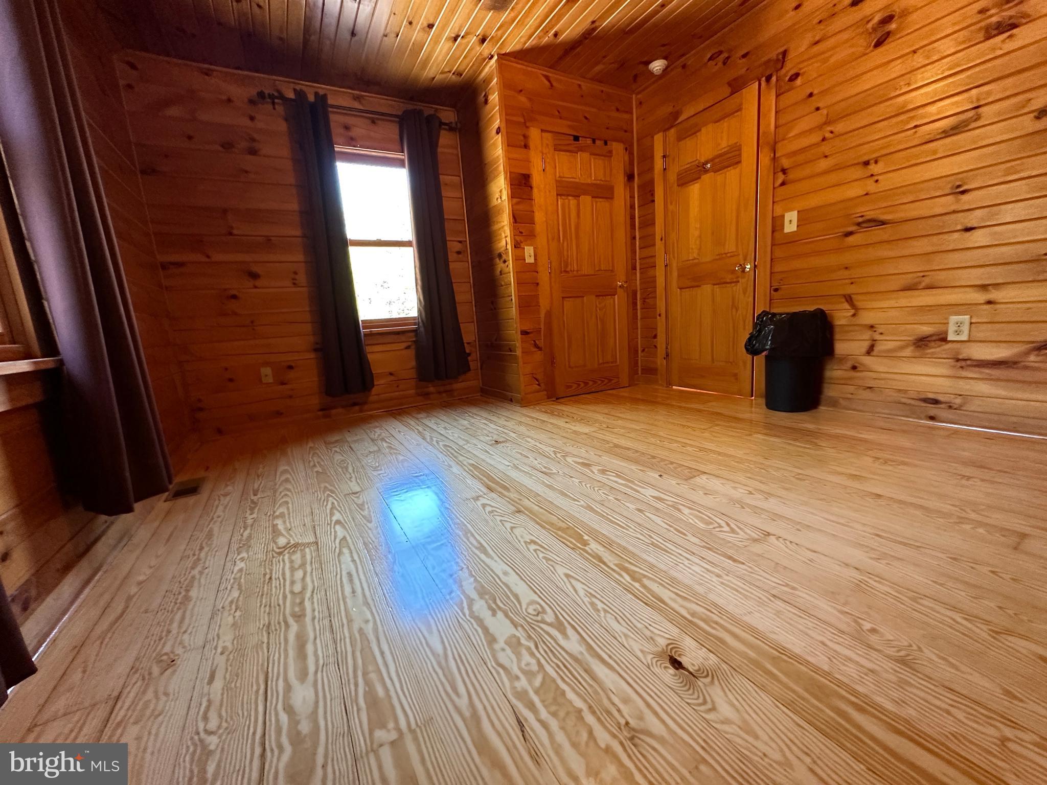 RIVER RIDGE - Residential