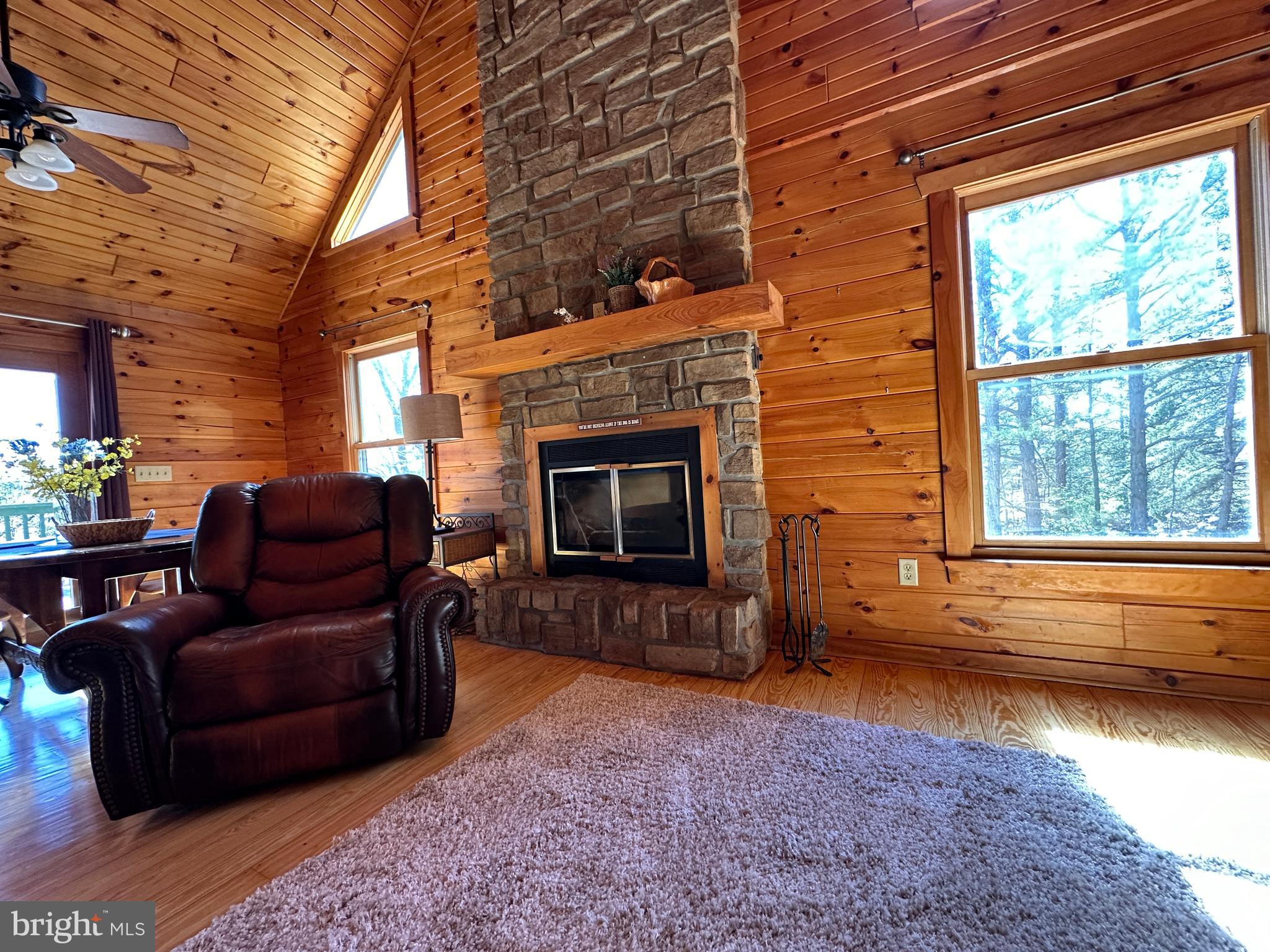 RIVER RIDGE - Residential